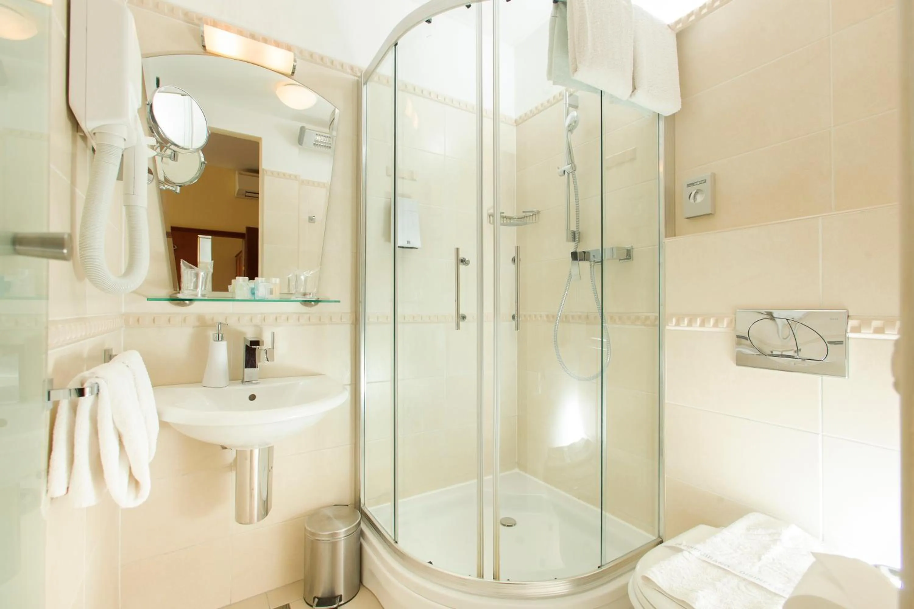 Bathroom in Royal Suites