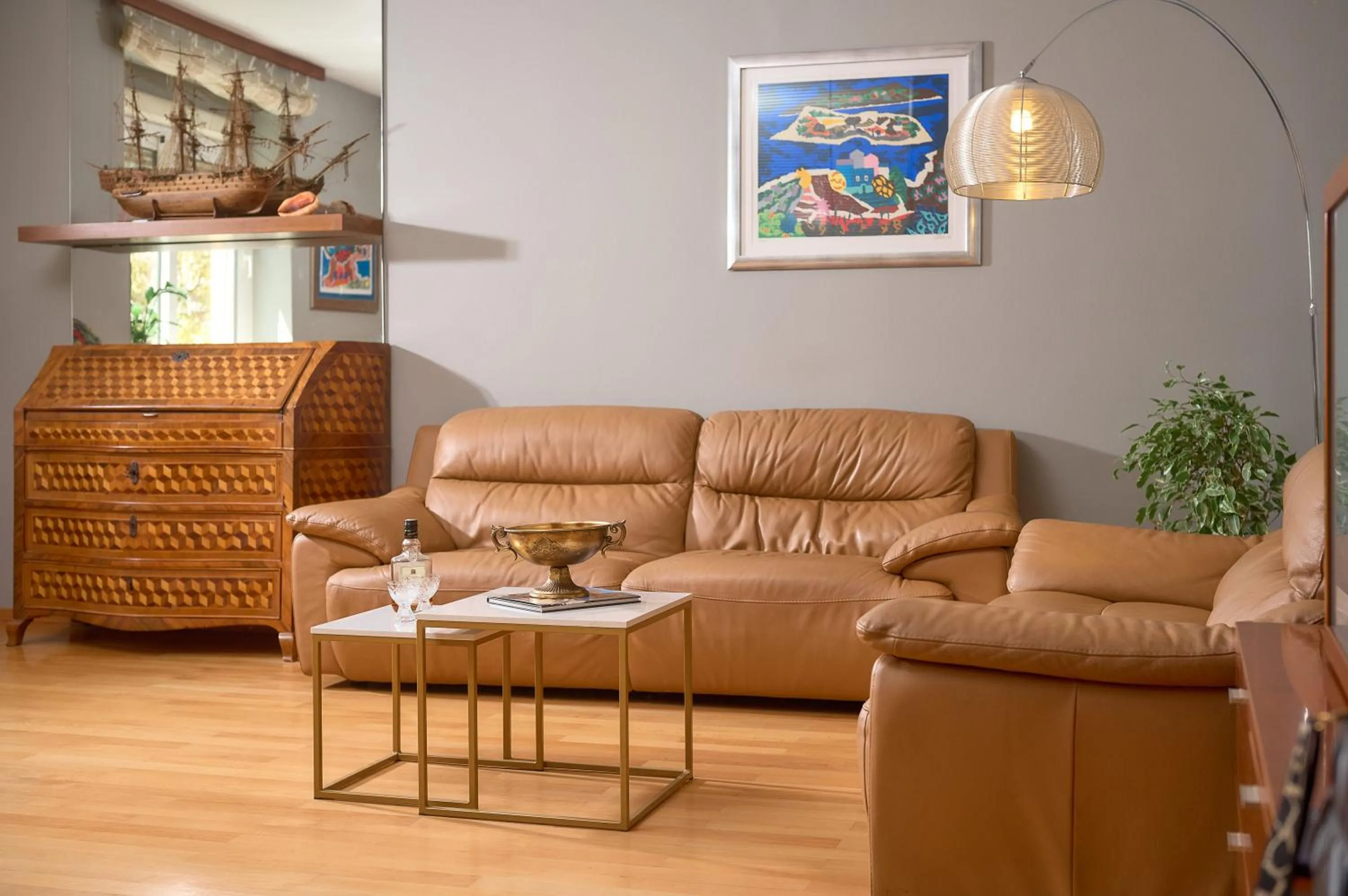 Living room in Royal Suites