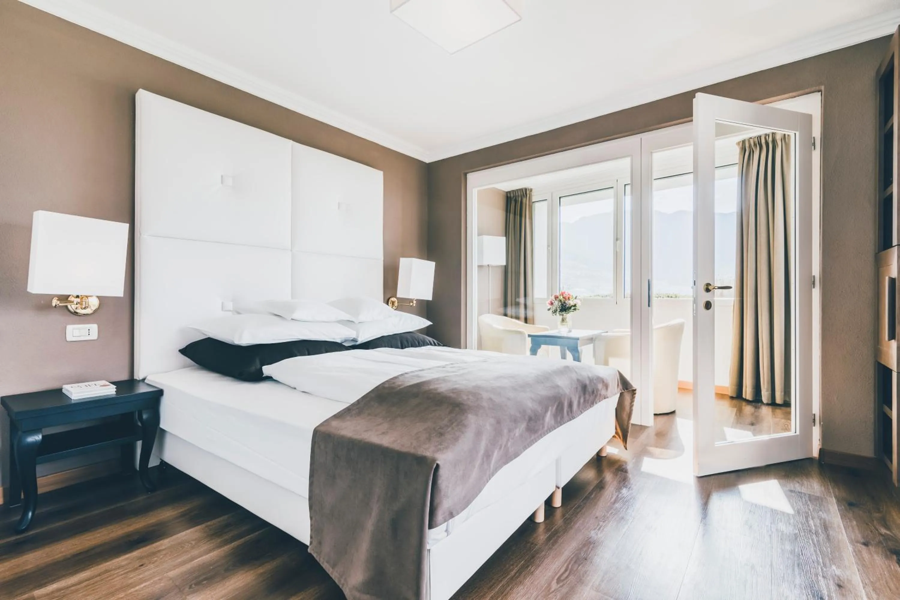 Photo of the whole room, Bed in Golserhof