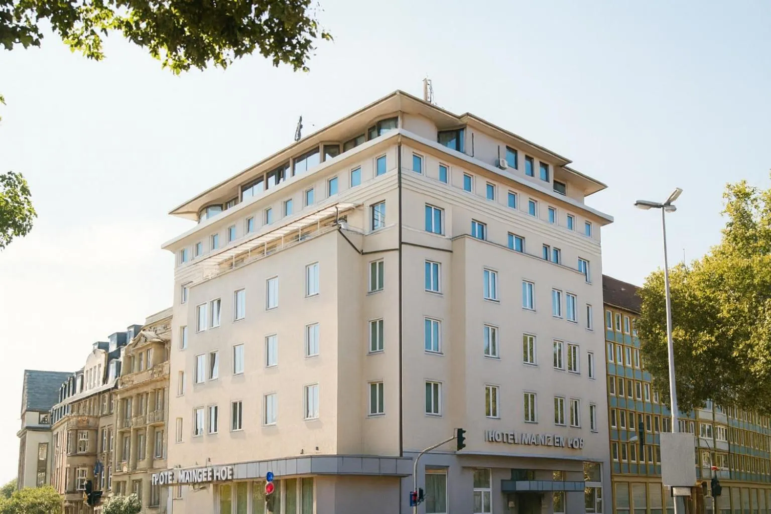 Property building in Mainzer Hof