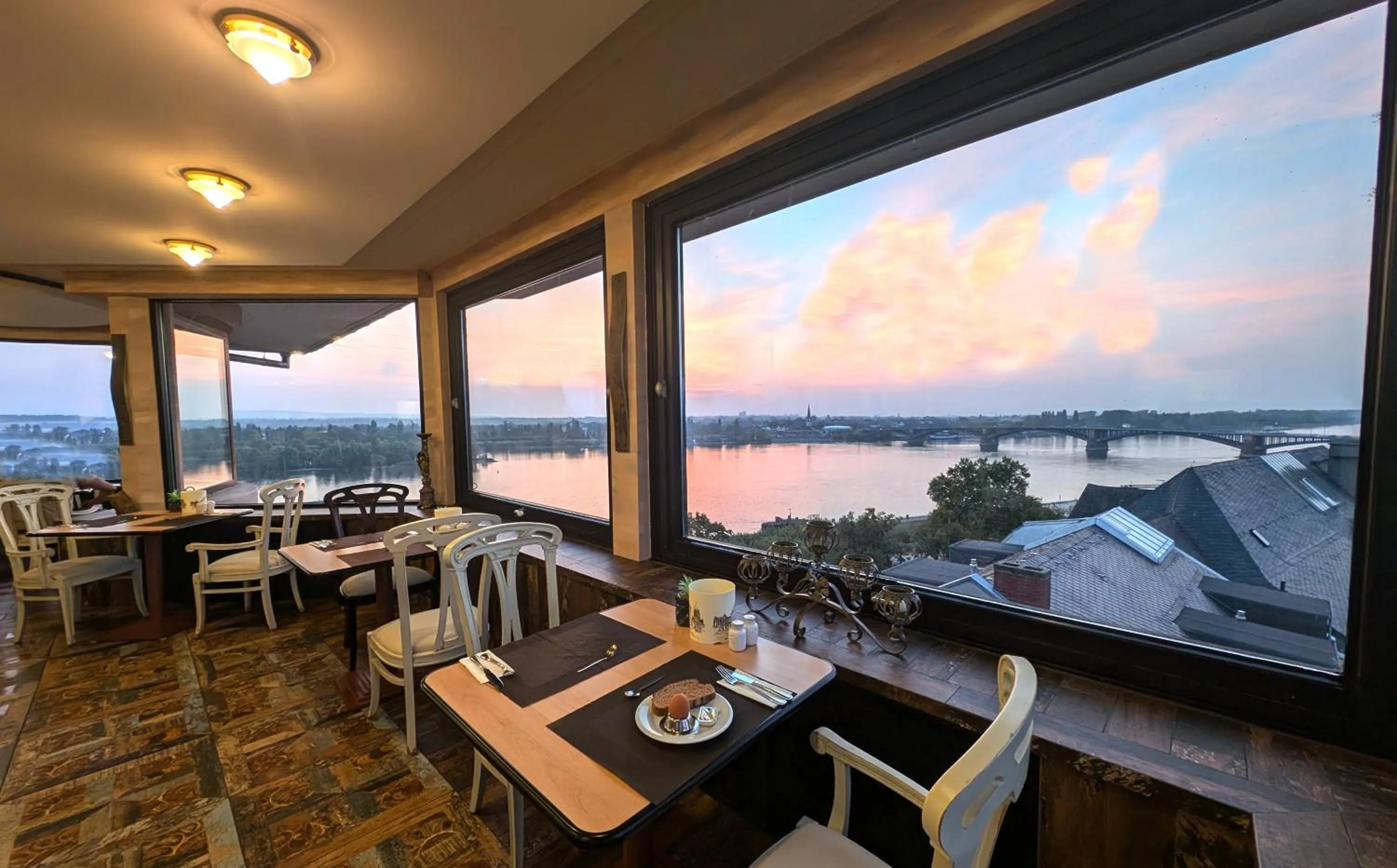 Breakfast in Mainzer Hof