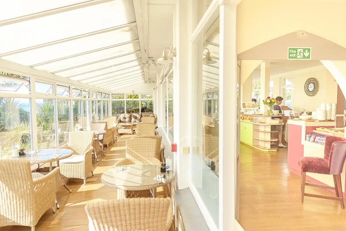 Breakfast in Villa Mentone Hotel