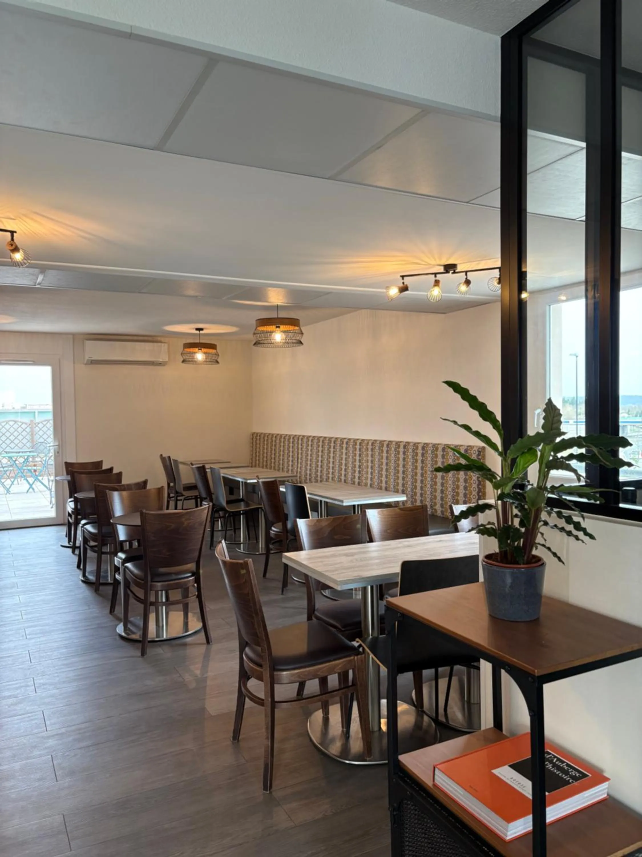 Banquet/Function facilities in Aka Lodge Lyon Eurexpo Arena Stadium