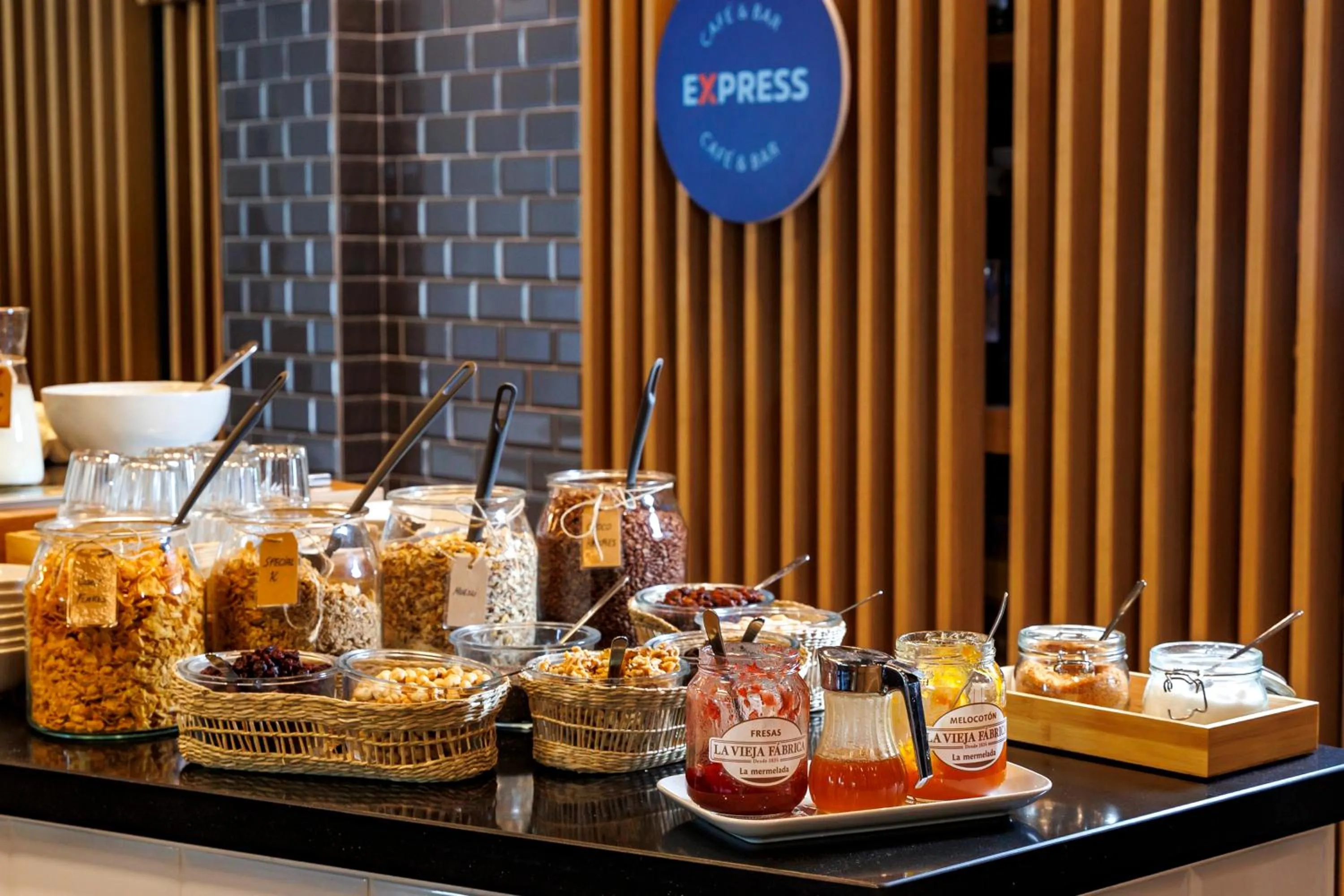Breakfast in Holiday Inn Express Bilbao Airport by IHG