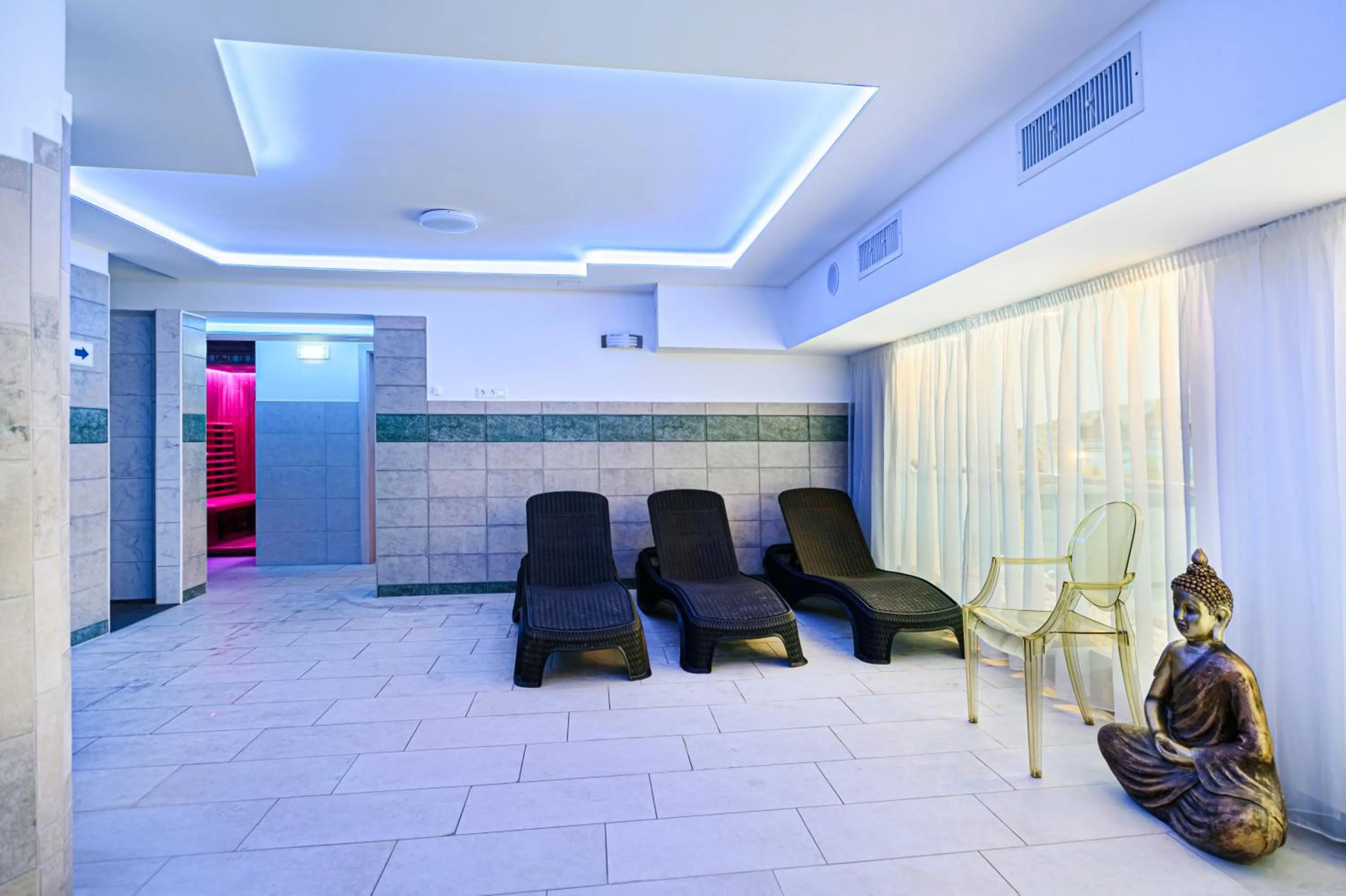 Spa and wellness centre/facilities in Holiday Club Apartman Hotel