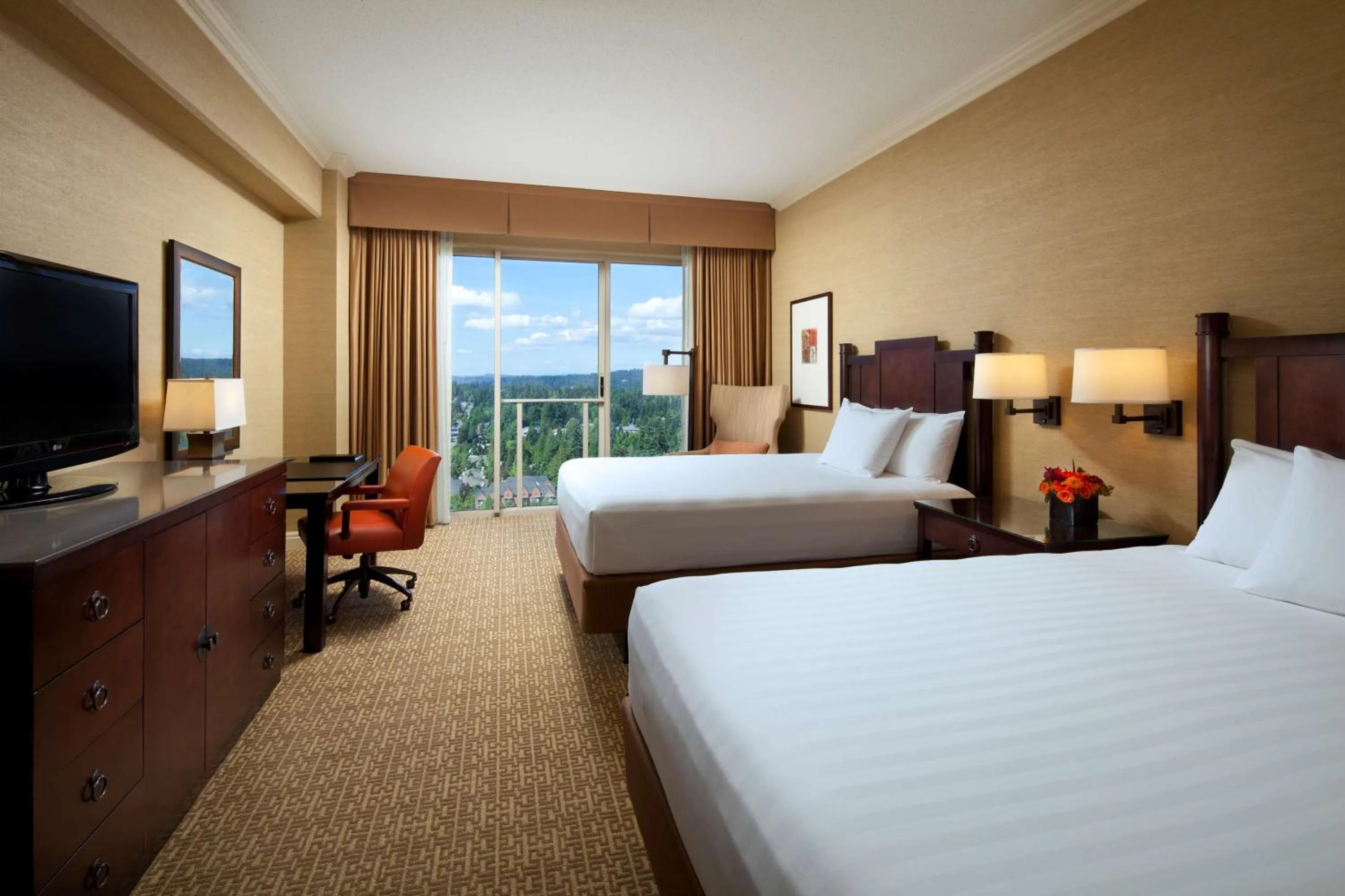 Bedroom, Bed in Hyatt Regency Bellevue