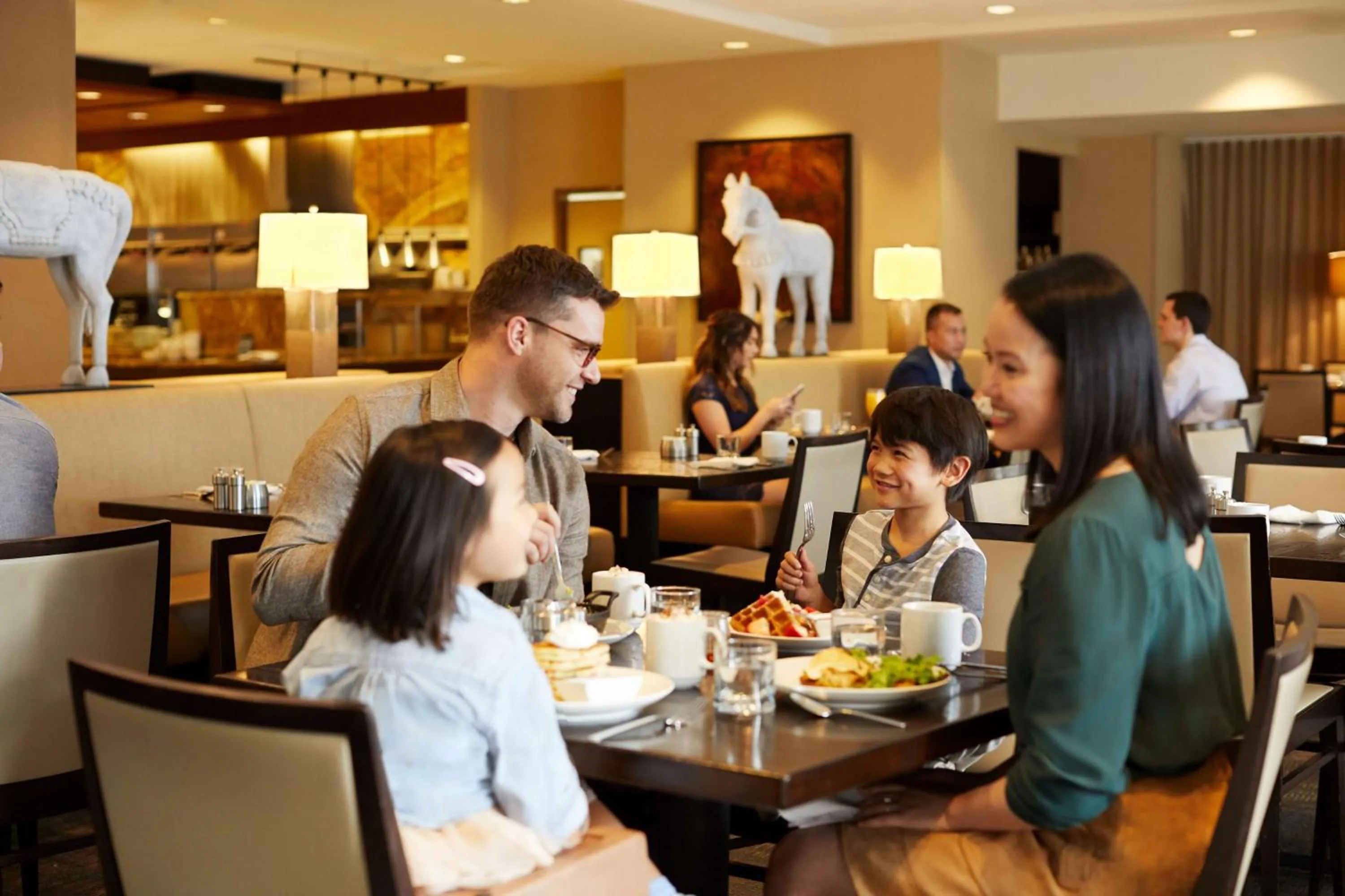 Restaurant/places to eat in Hyatt Regency Bellevue