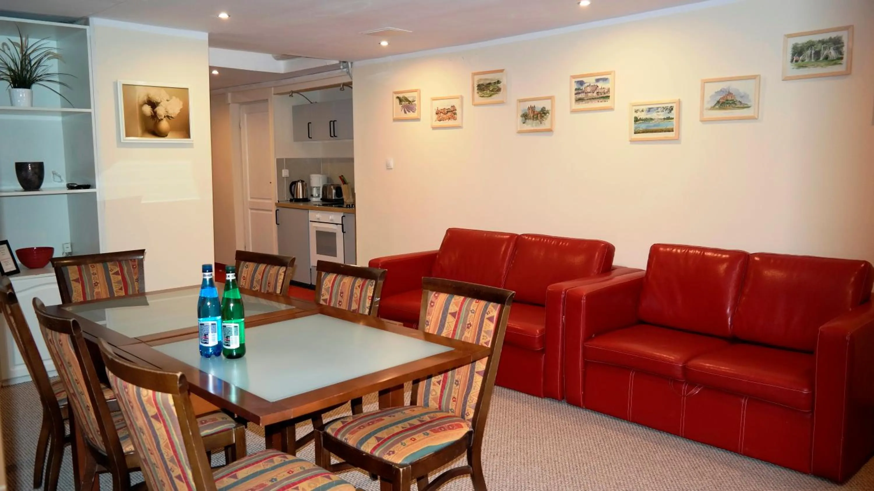 Kitchen or kitchenette in Residence B&B La Fontaine Aparthotel