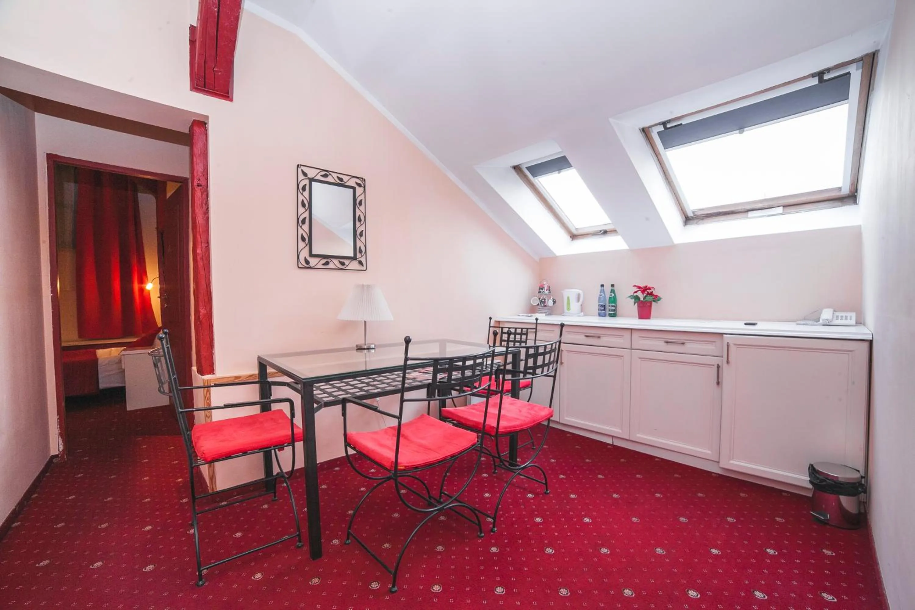 Kitchen or kitchenette in Residence B&B La Fontaine Aparthotel