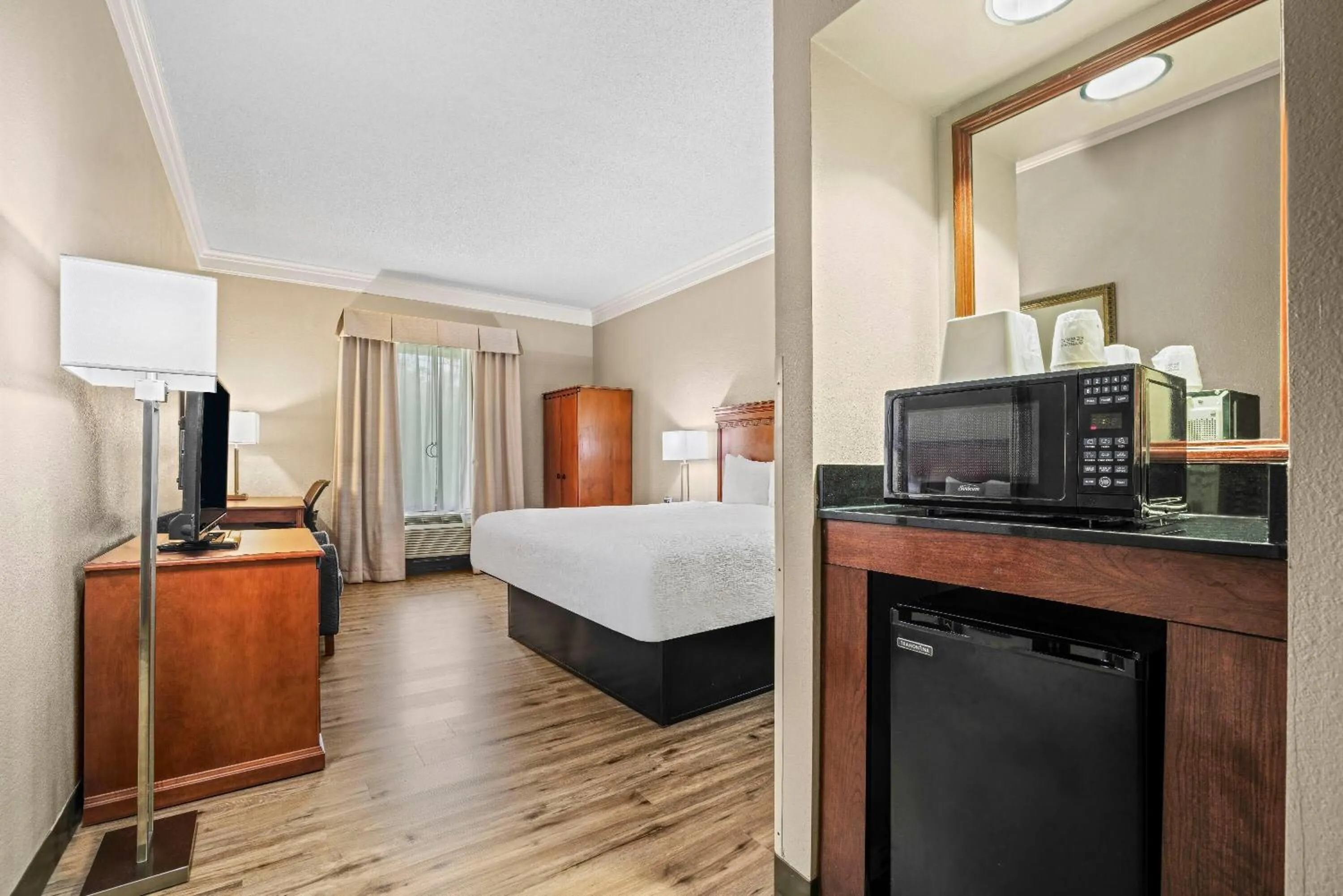 Bed in Baymont by Wyndham Madisonville