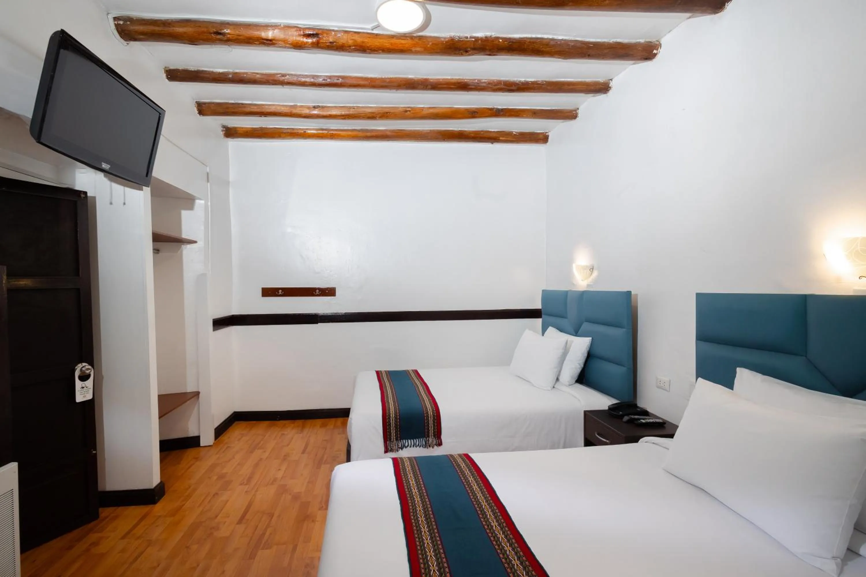 TV and multimedia, Bed in Royal Inka I