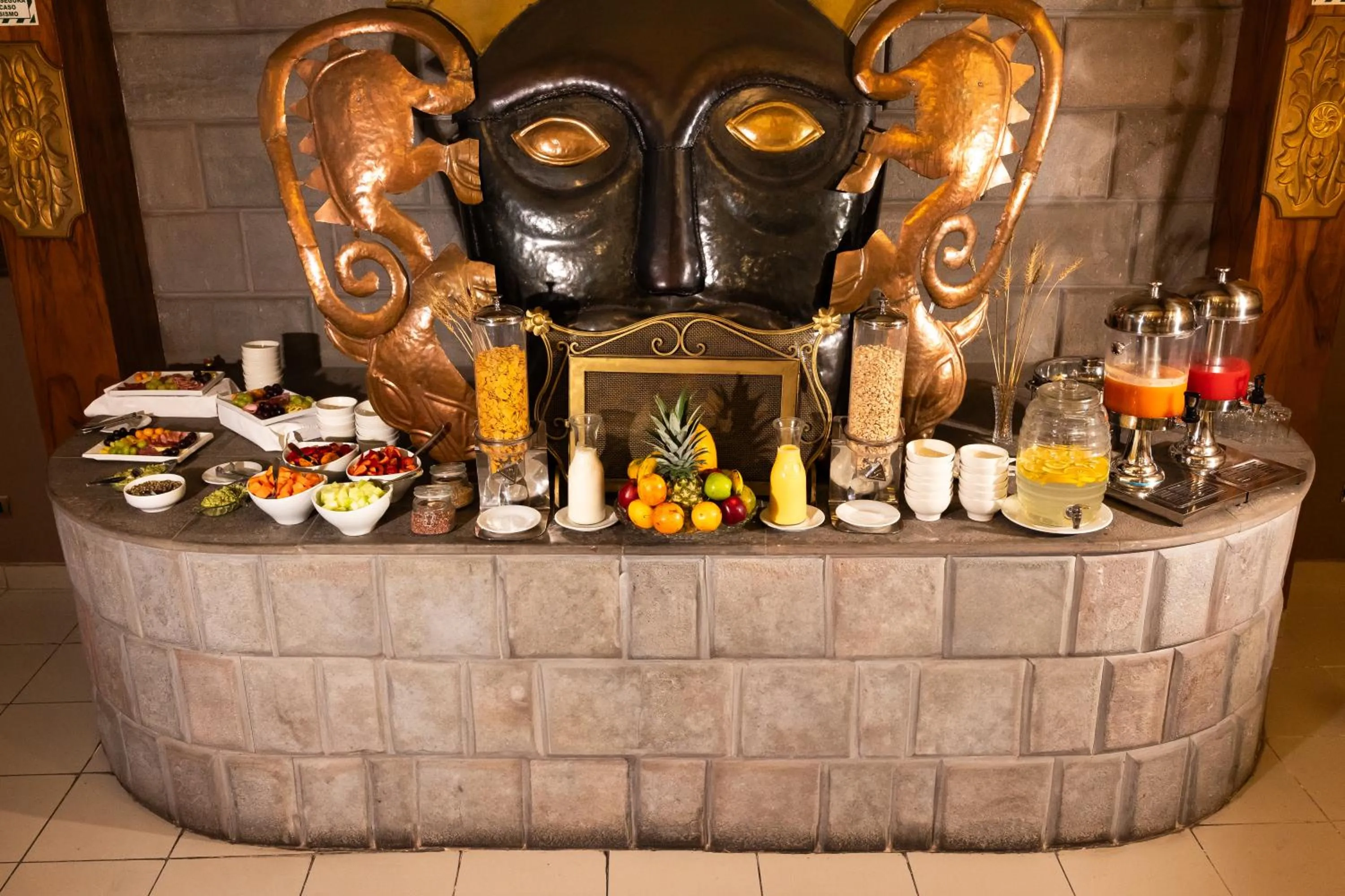 Restaurant/places to eat in Hotel Hacienda Cusco Plaza