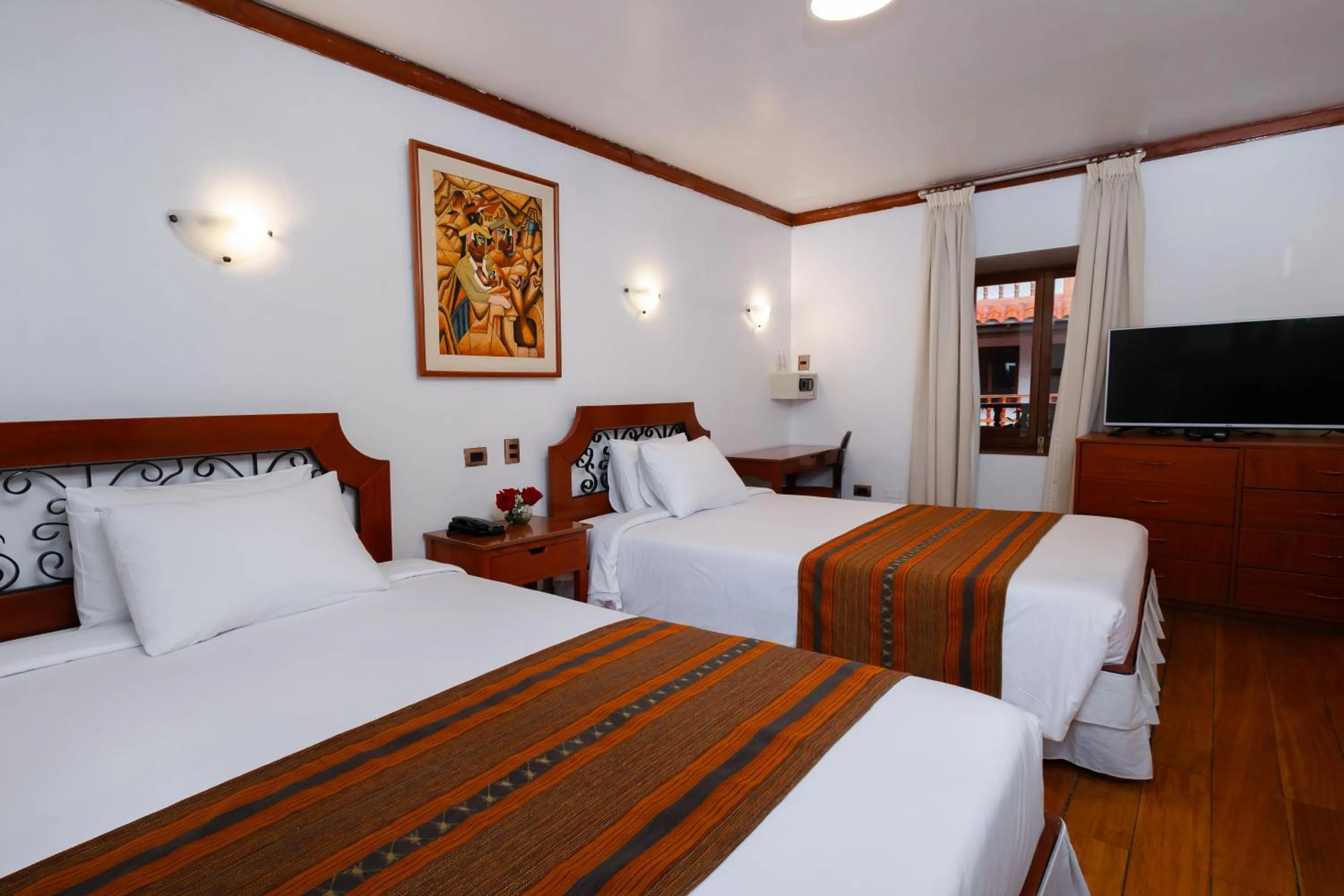TV and multimedia, Bed in Royal Inka I