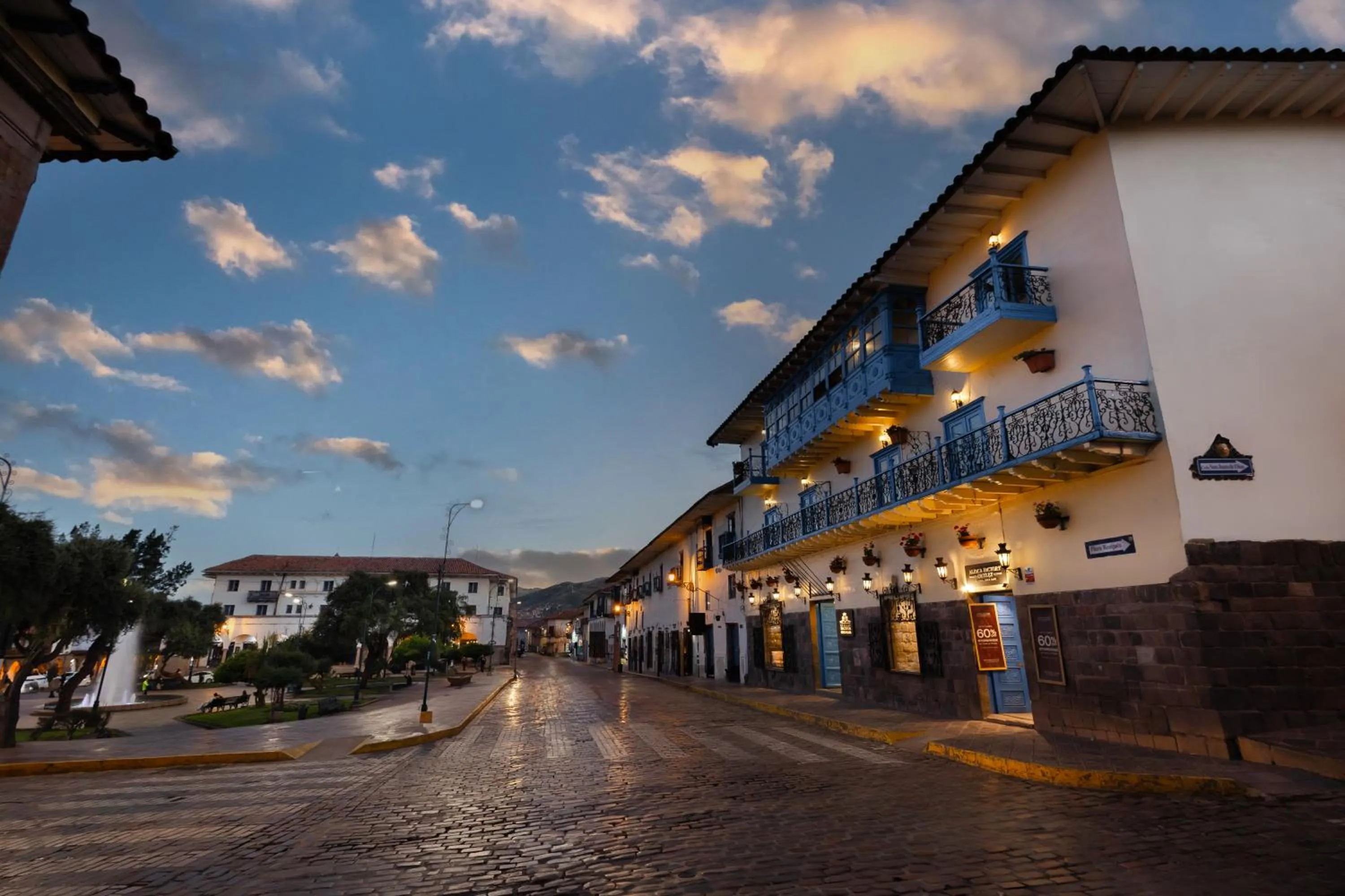 Property building in Royal Inka I