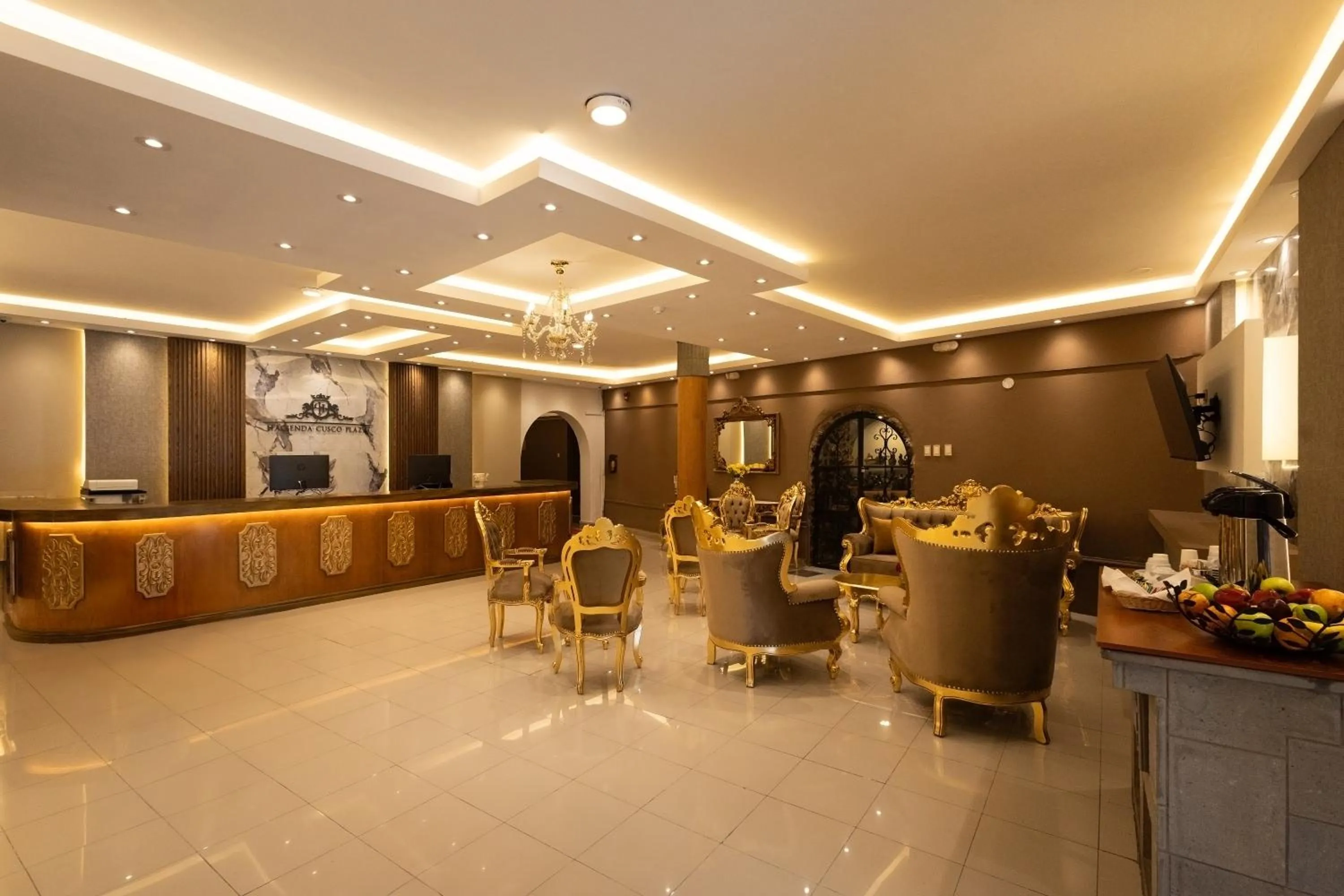 Living room in Royal Inka I