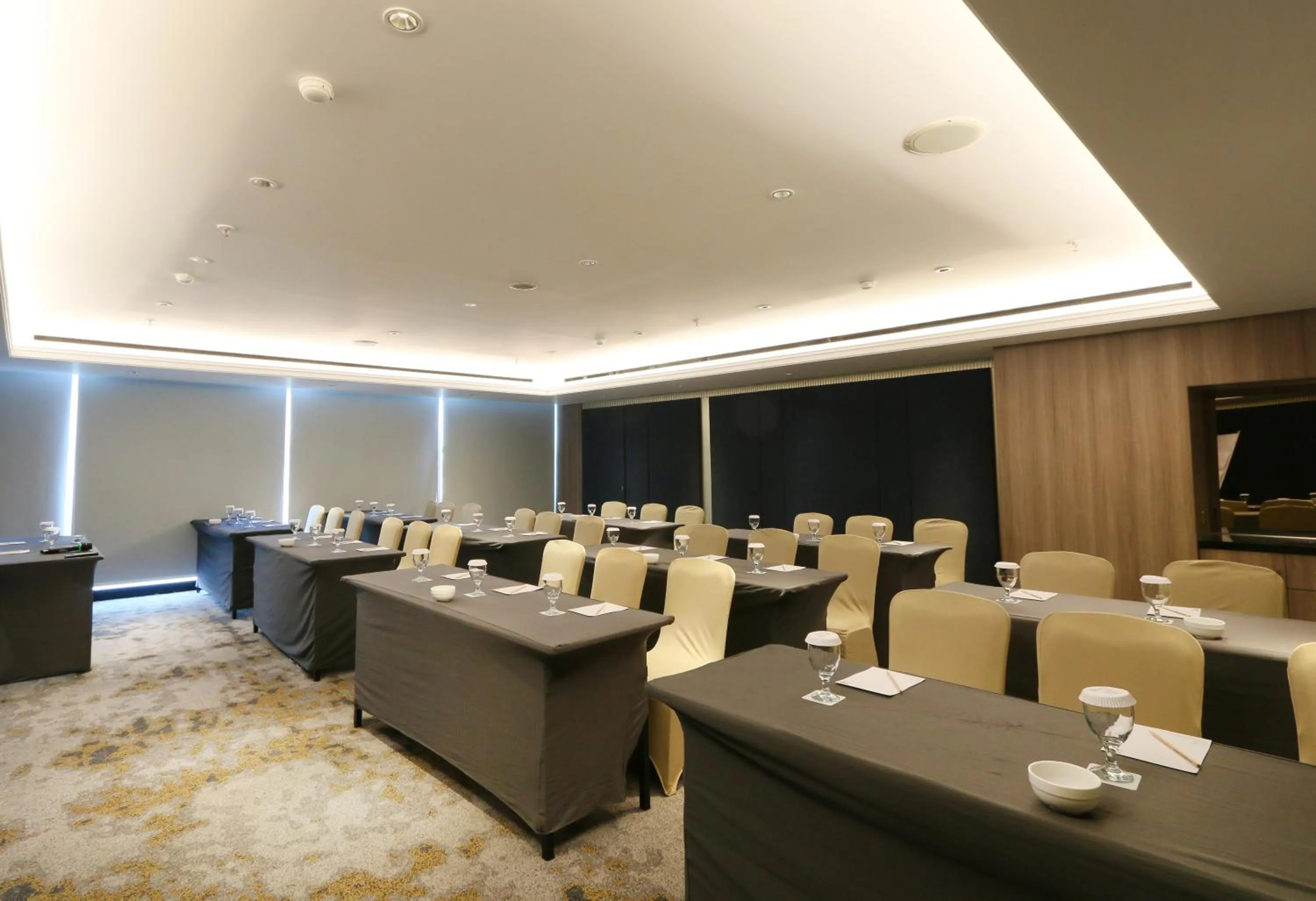 Meeting/conference room in Java Paragon Hotel & Residences