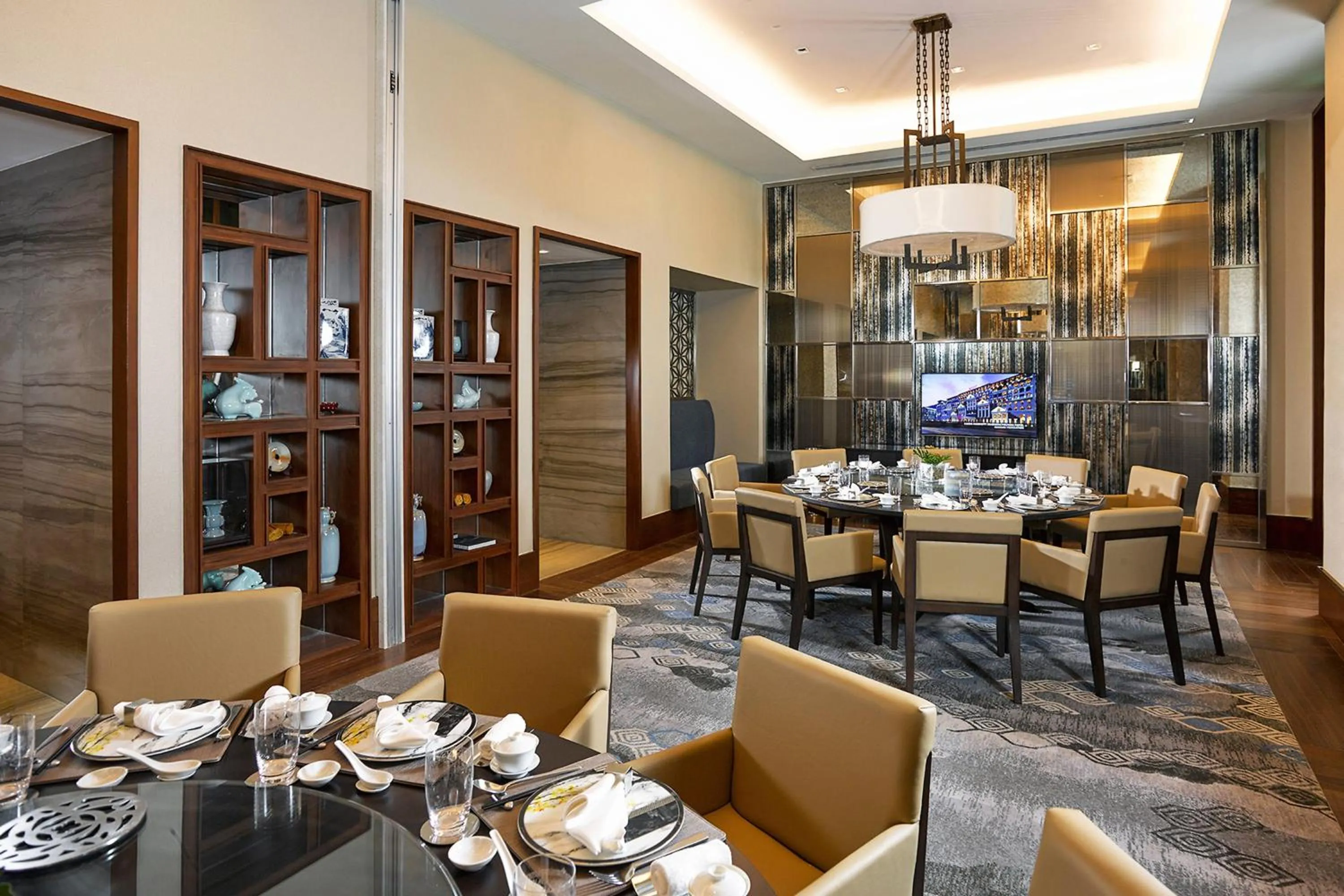 Restaurant/places to eat in Manila Marriott Hotel at Newport World Resorts