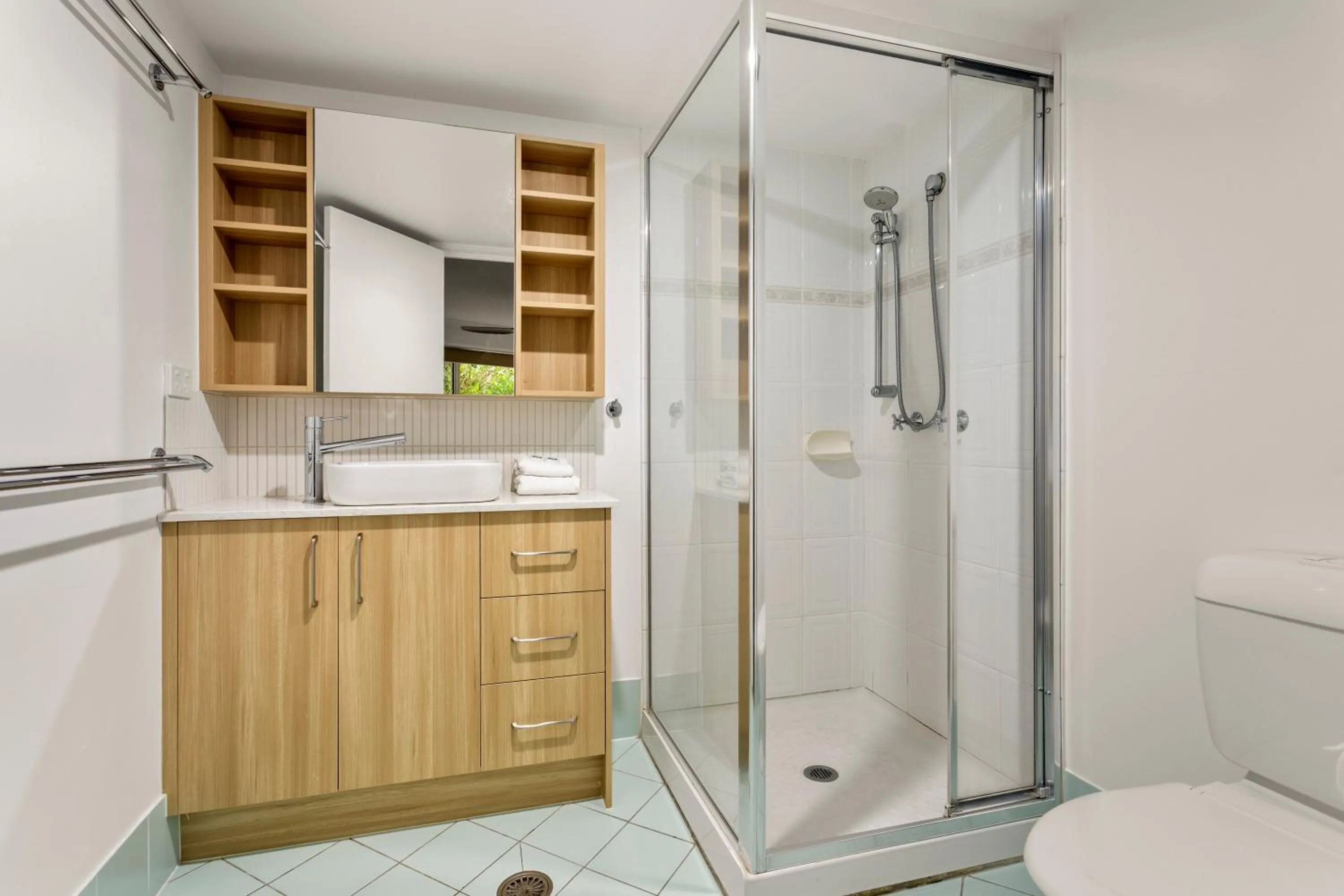 Shower in Kirra Palms Holiday Apartments