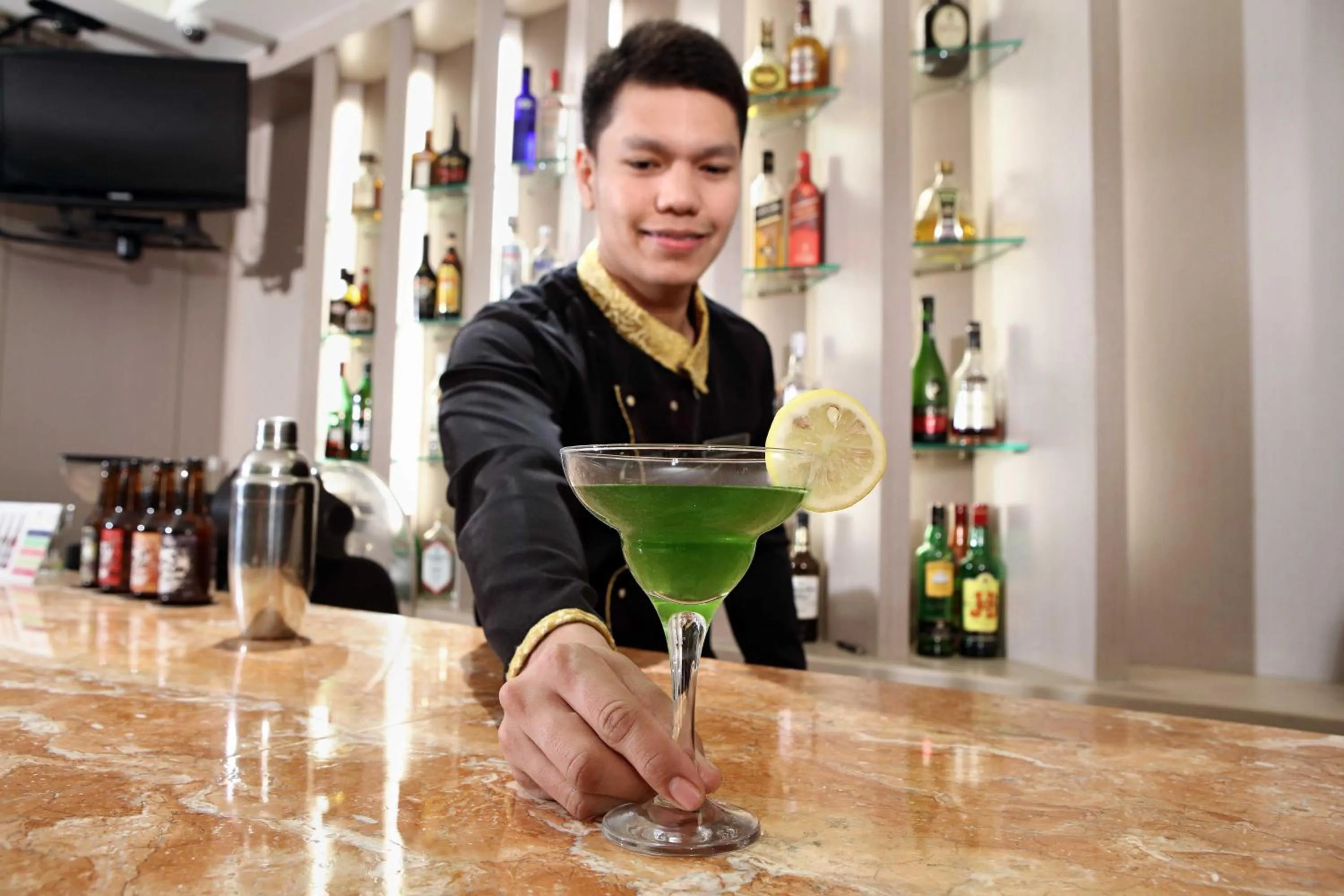 Lounge or bar in City Garden Suites Manila