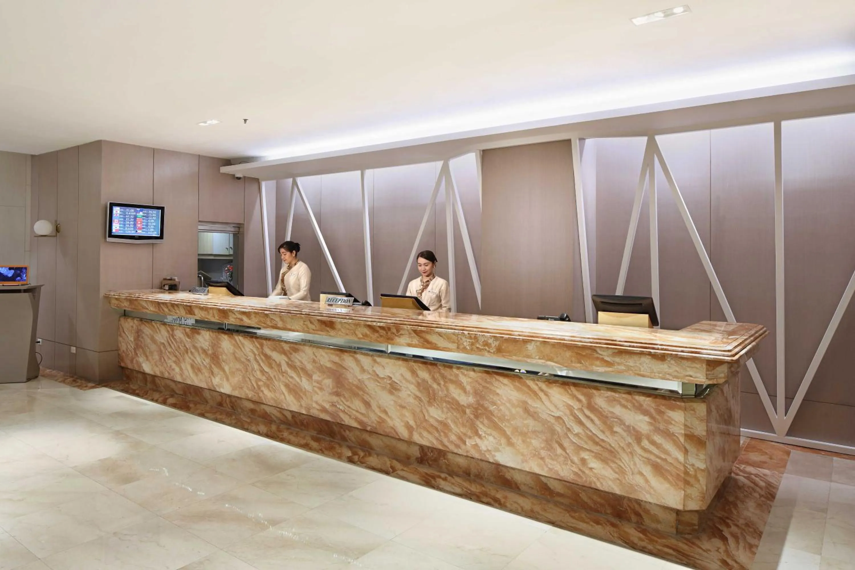 Lobby or reception in City Garden Suites Manila