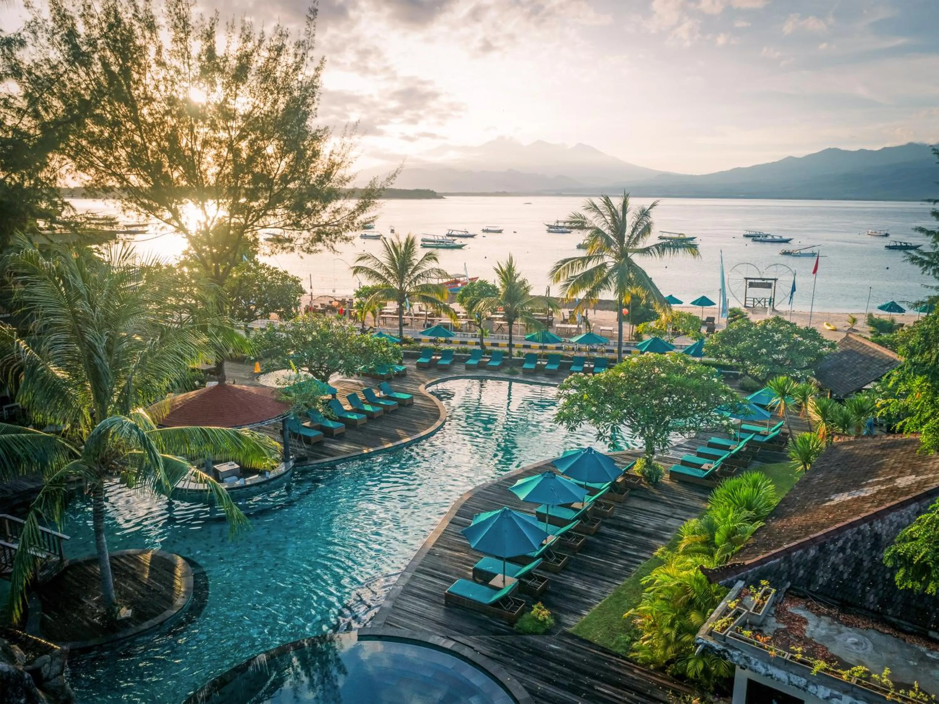 Swimming pool in Vila Ombak