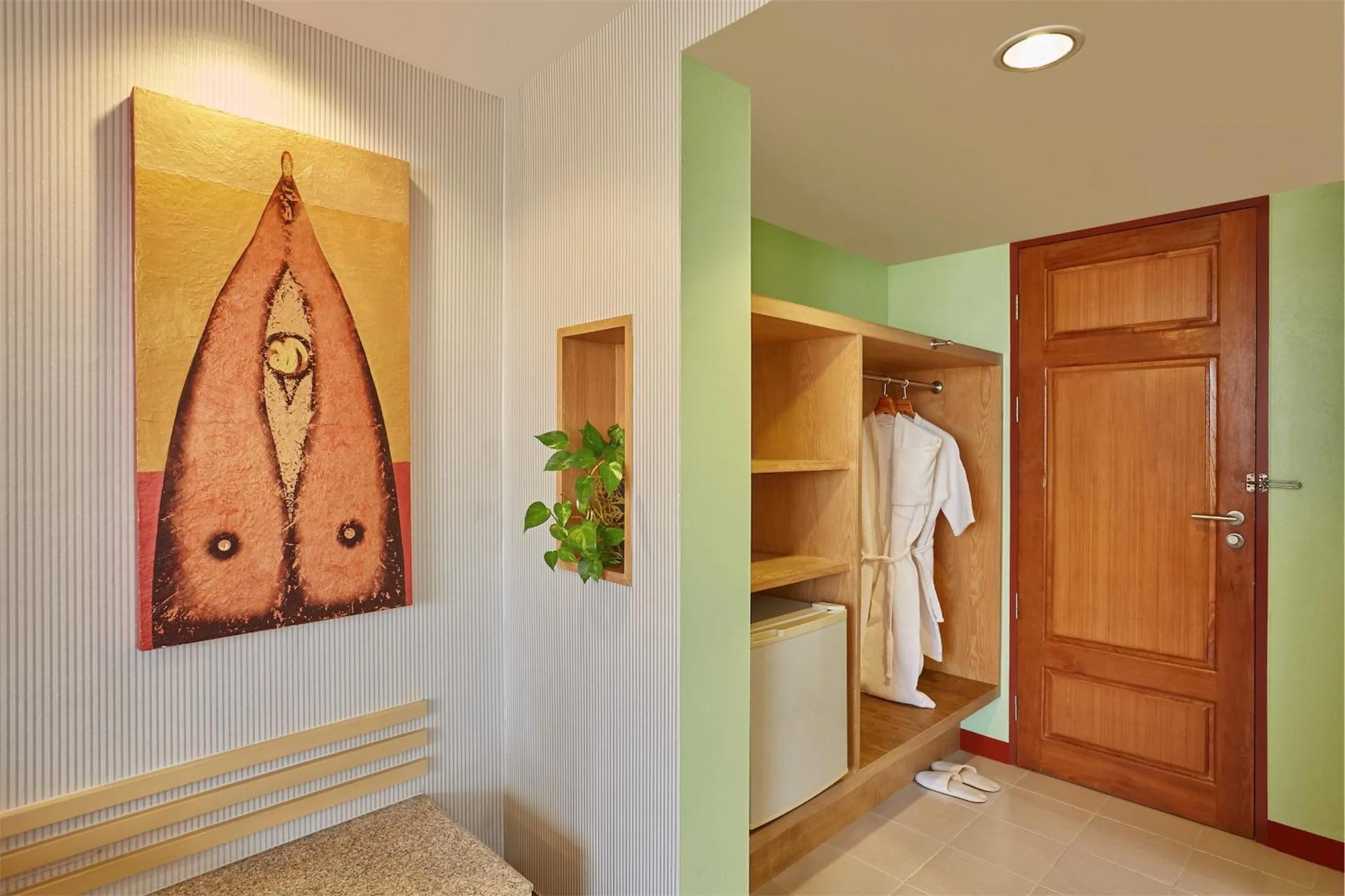 Decorative detail, Bed in Eastern Grand Palace