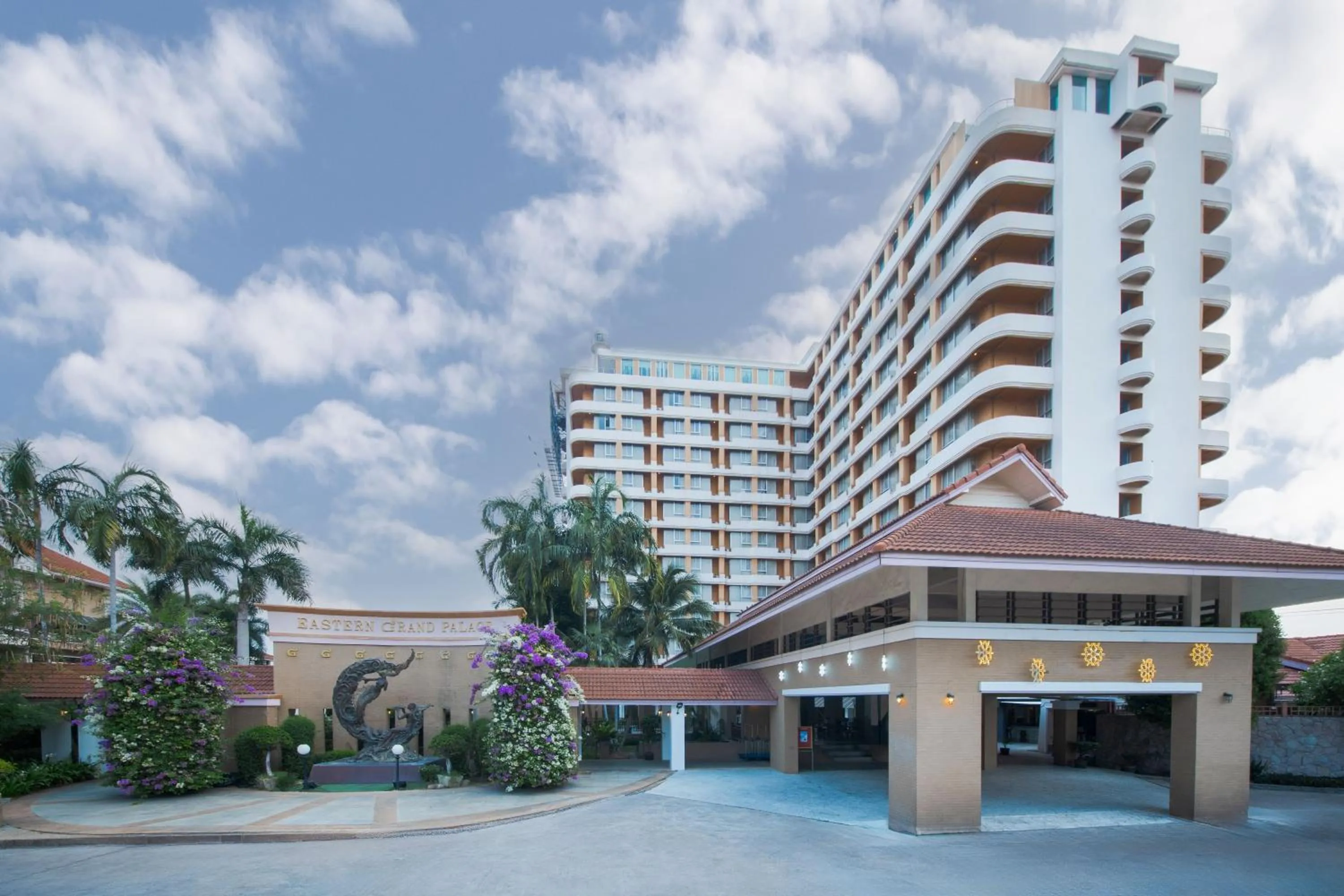 Facade/entrance in Eastern Grand Palace