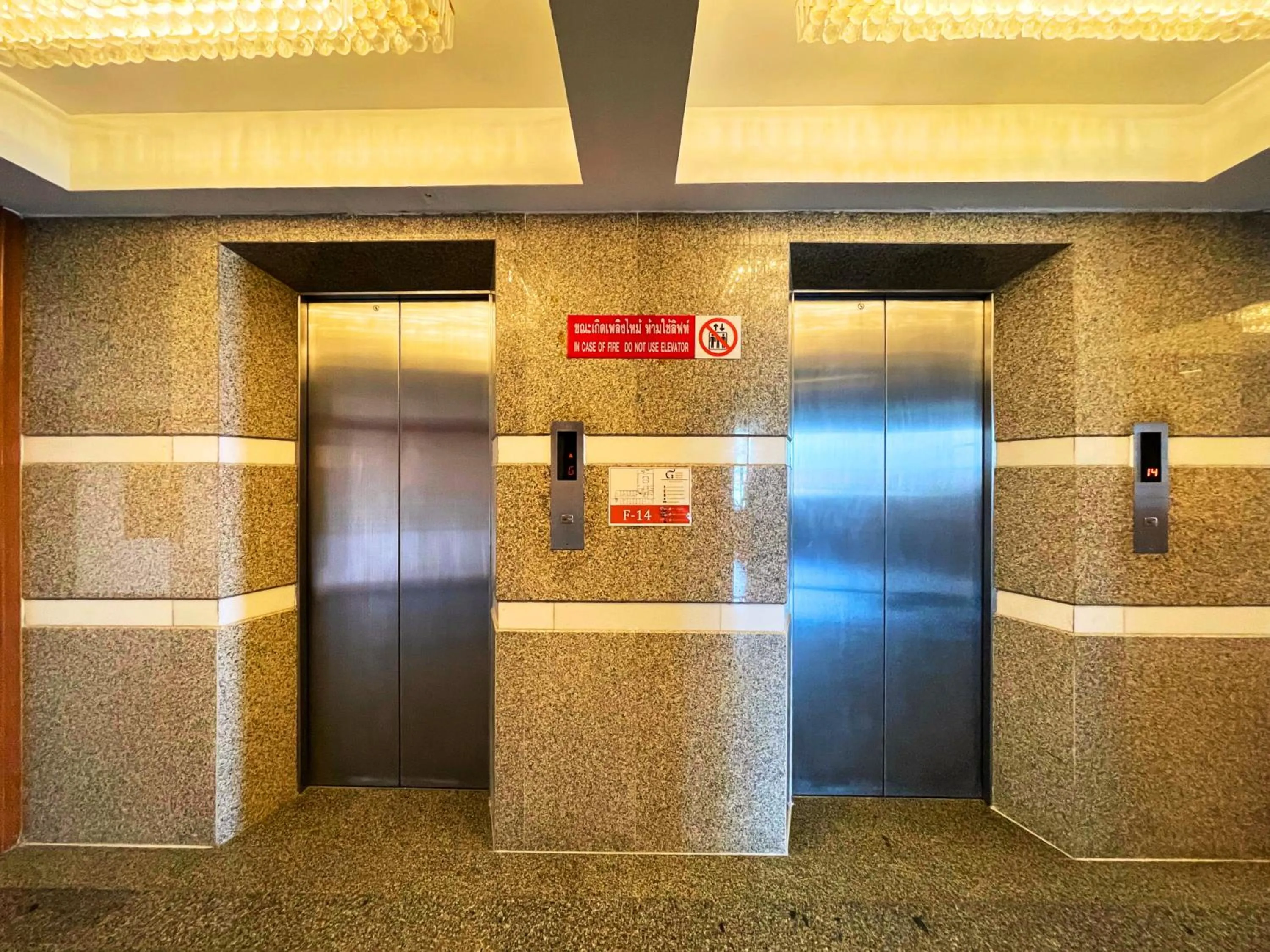 elevator in Eastern Grand Palace