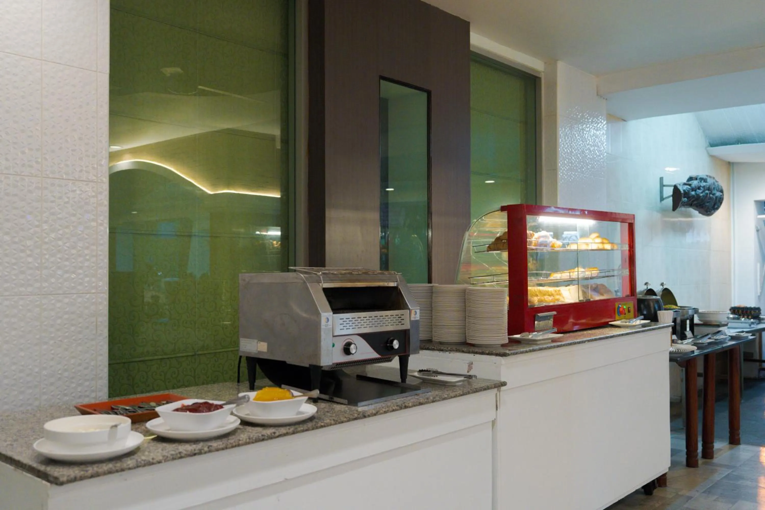 Breakfast in Eastern Grand Palace