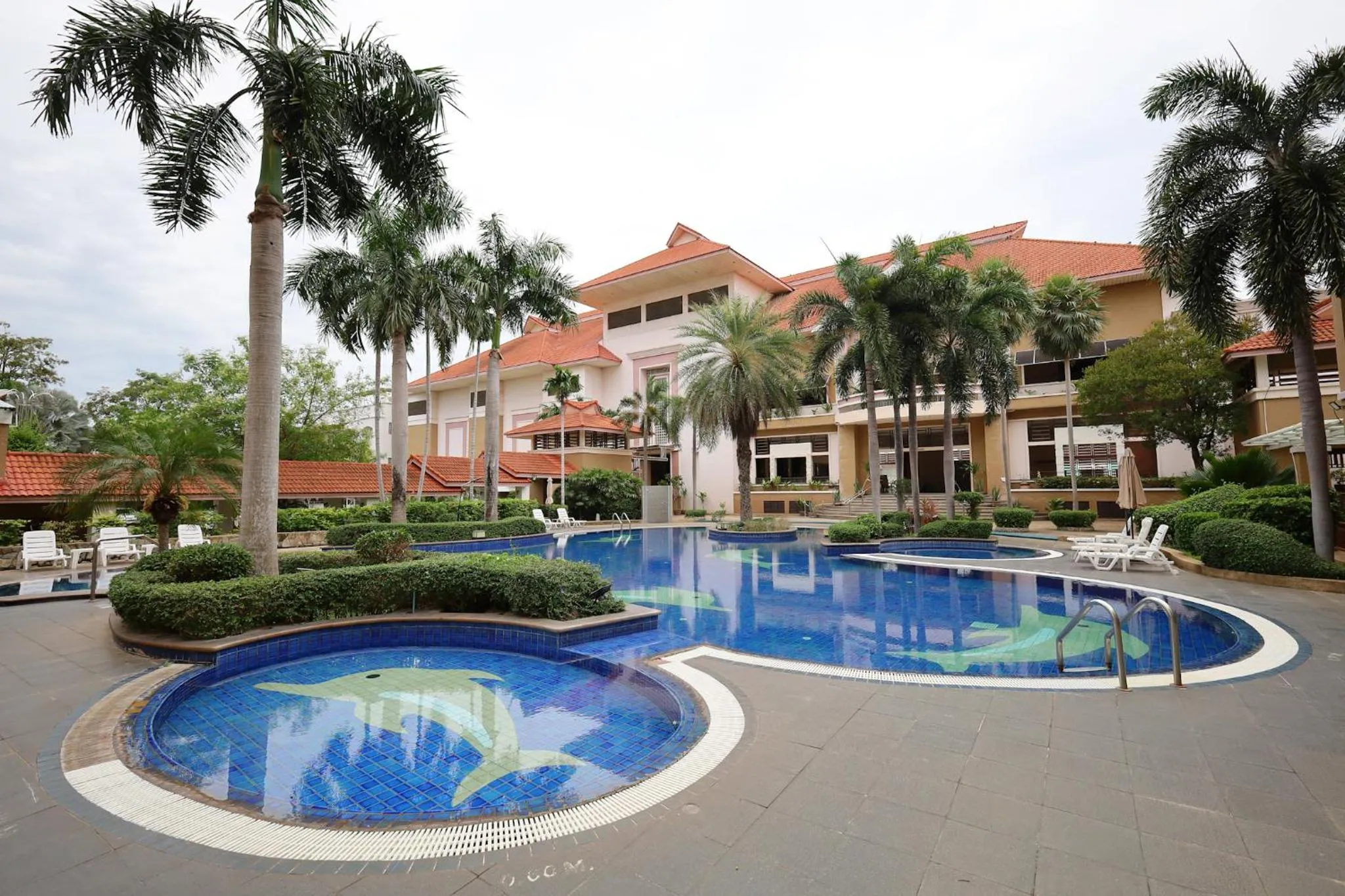 Swimming pool in Eastern Grand Palace