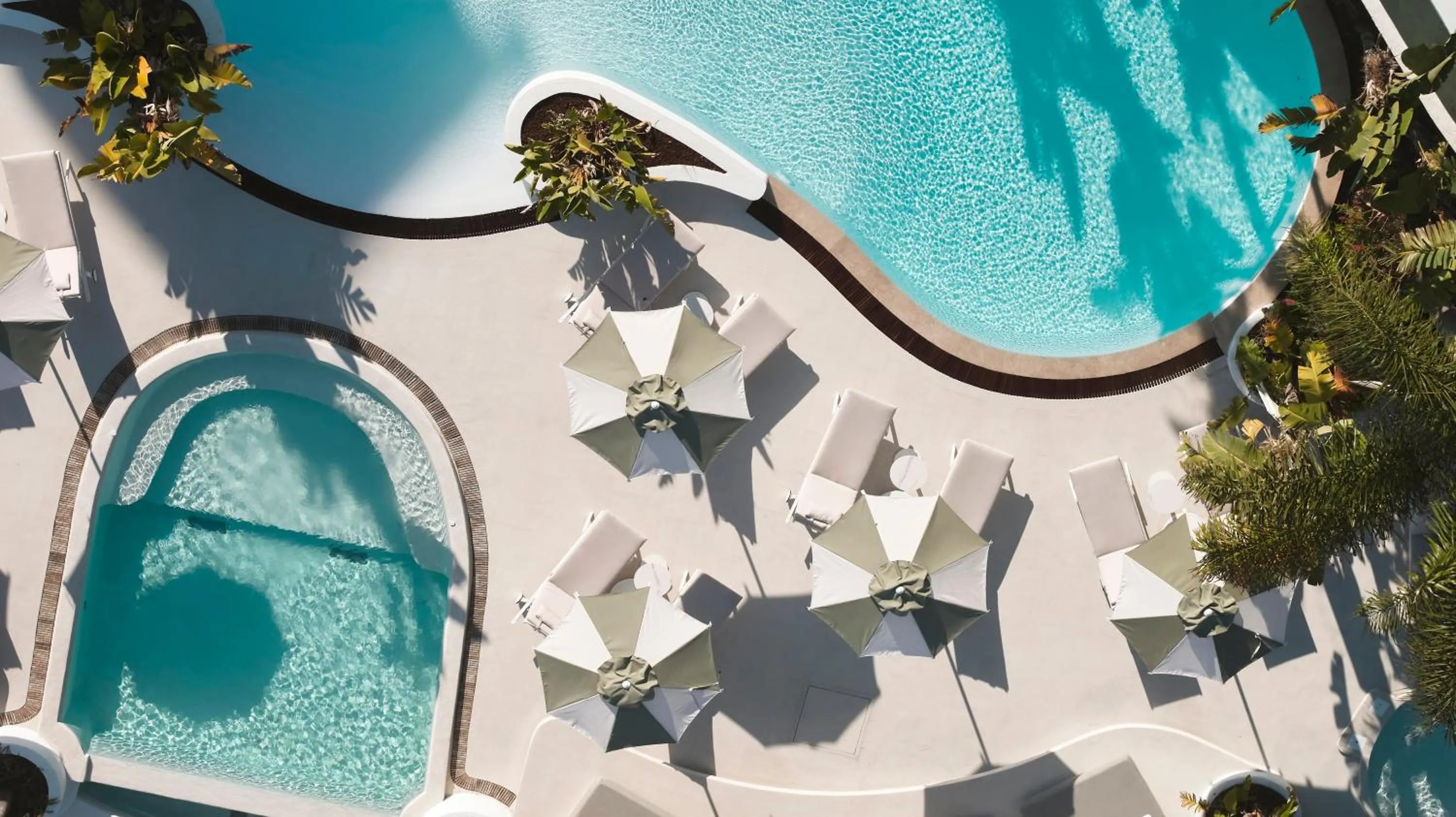 Swimming pool in Yacht Classic Hotel - Boutique Class