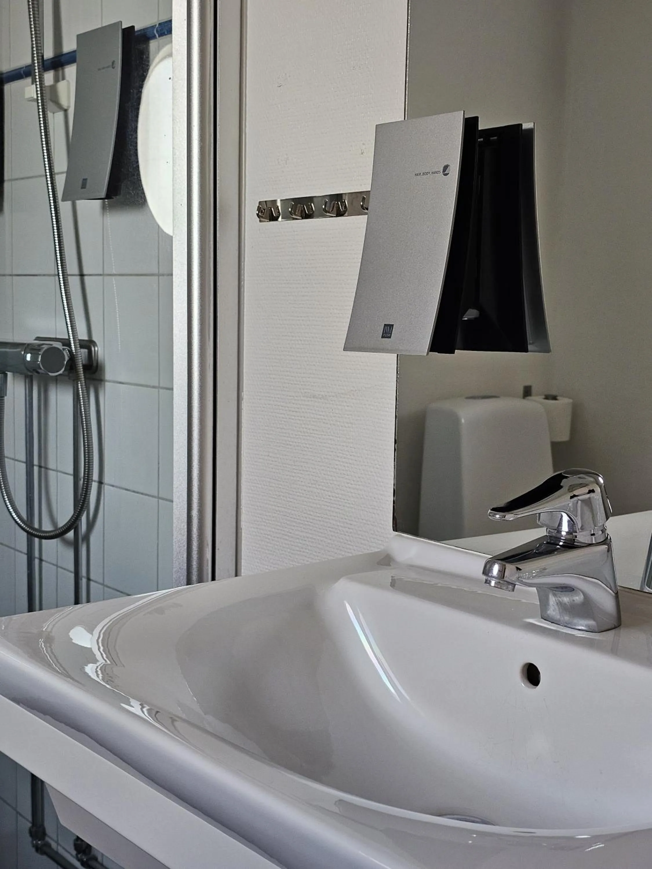 Bathroom in Hotel Skansen