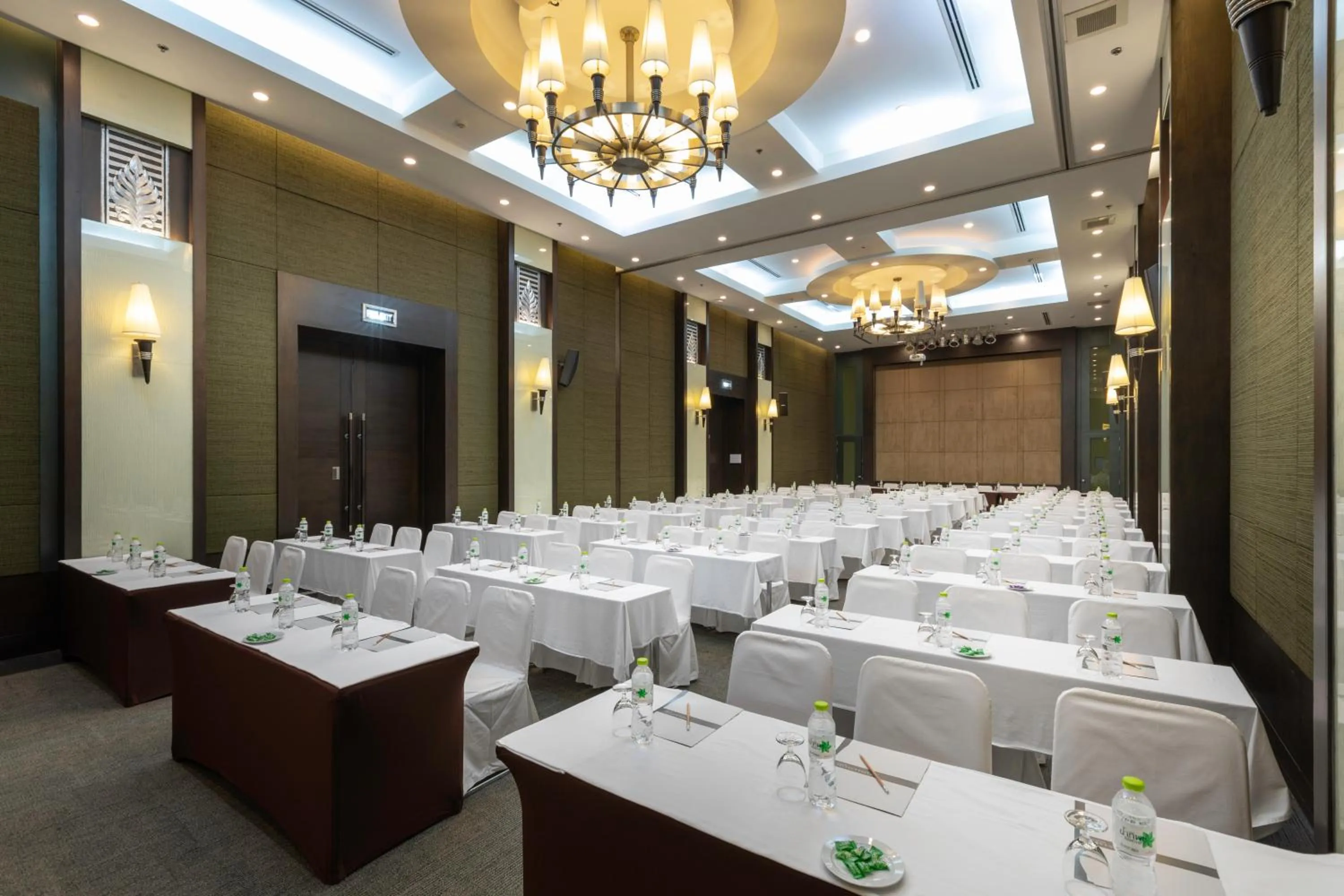 Banquet/Function facilities in Cape Racha Hotel