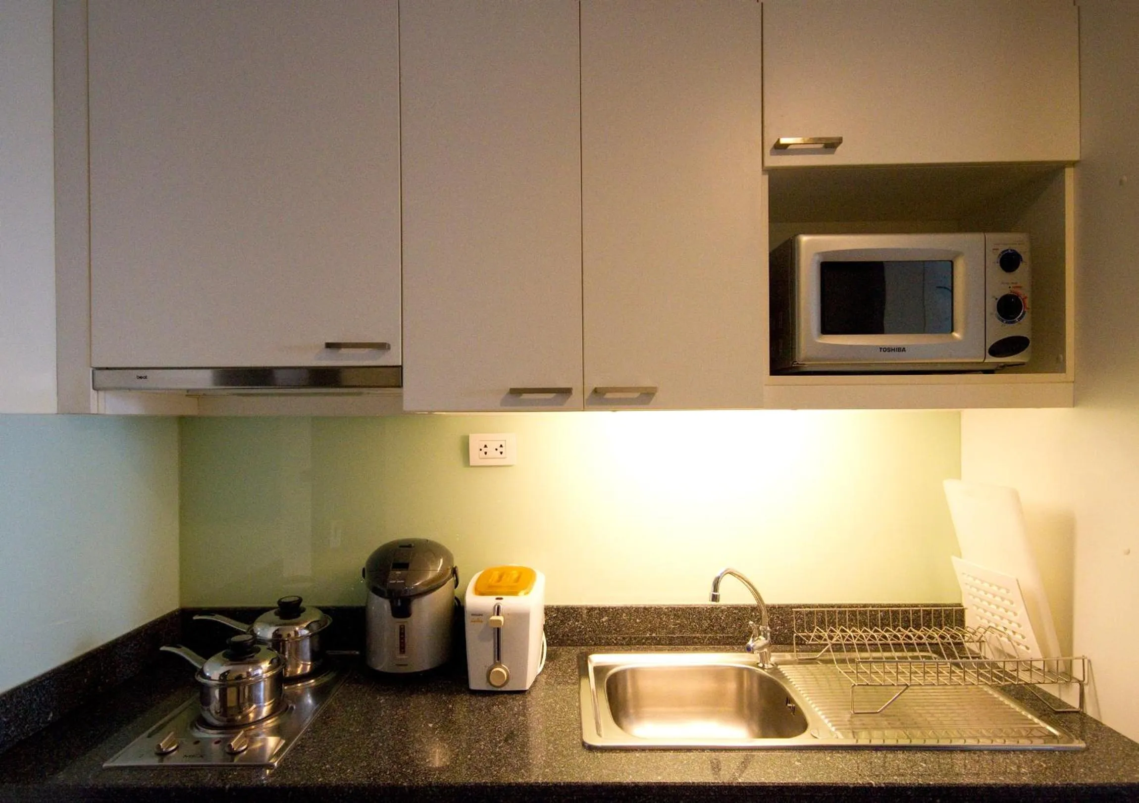 Coffee/tea facilities in Cape Racha Hotel