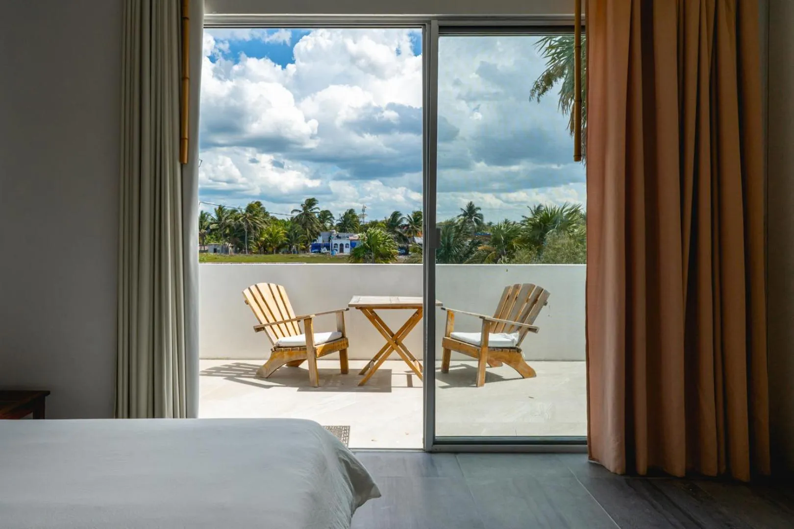 Balcony/Terrace, Bed in Hotel La Casa Cielo solo adultos