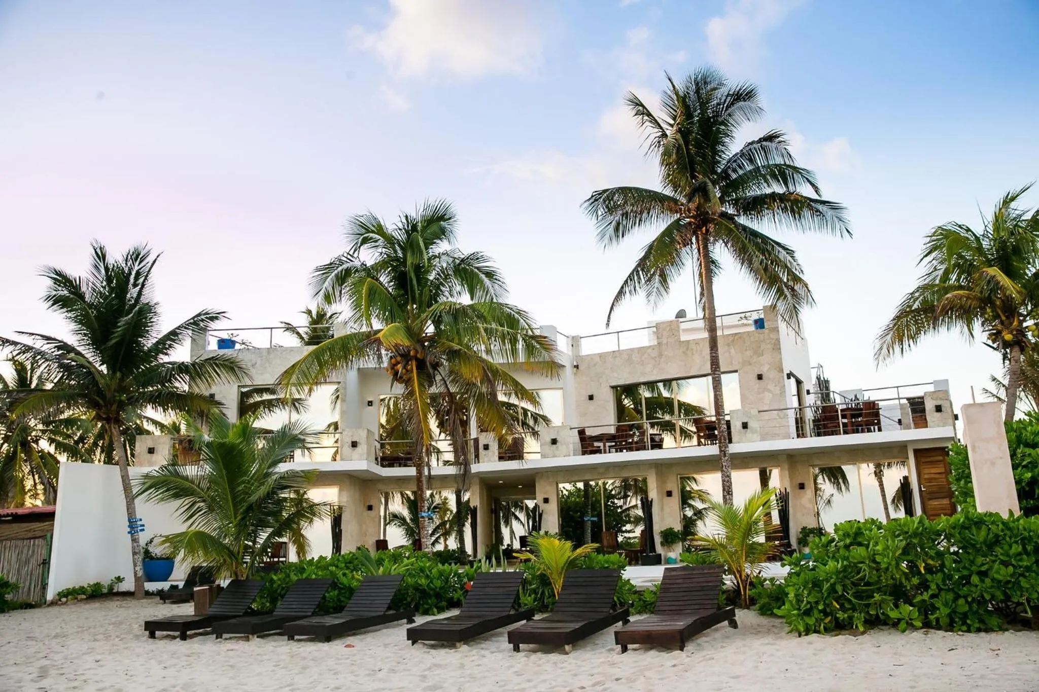 Property building in Hotel La Casa Cielo solo adultos