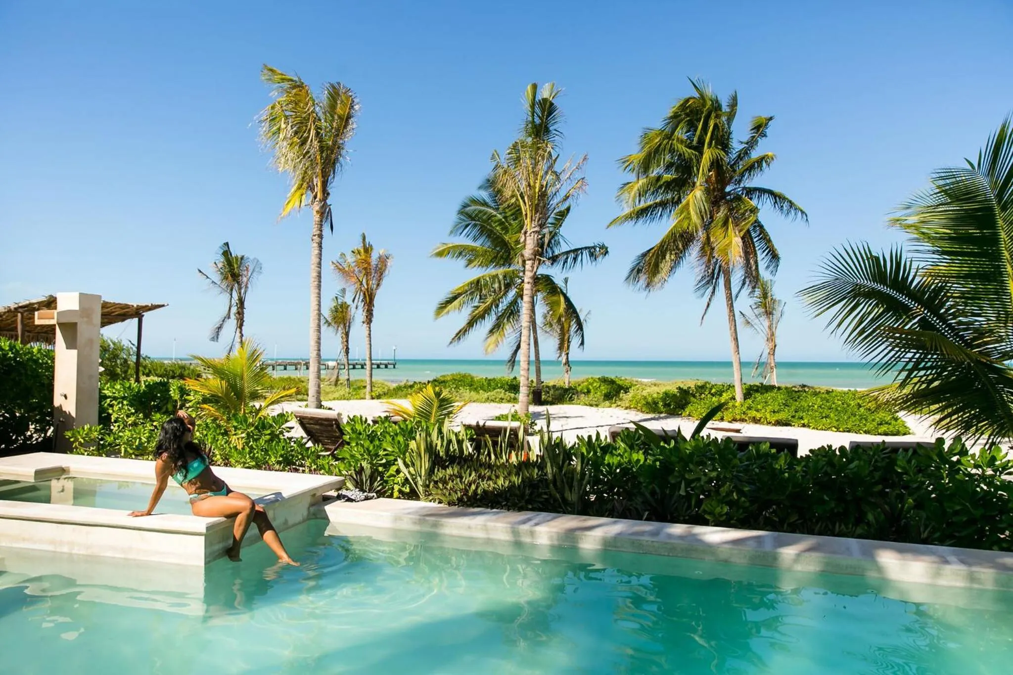 People in Hotel La Casa Cielo solo adultos