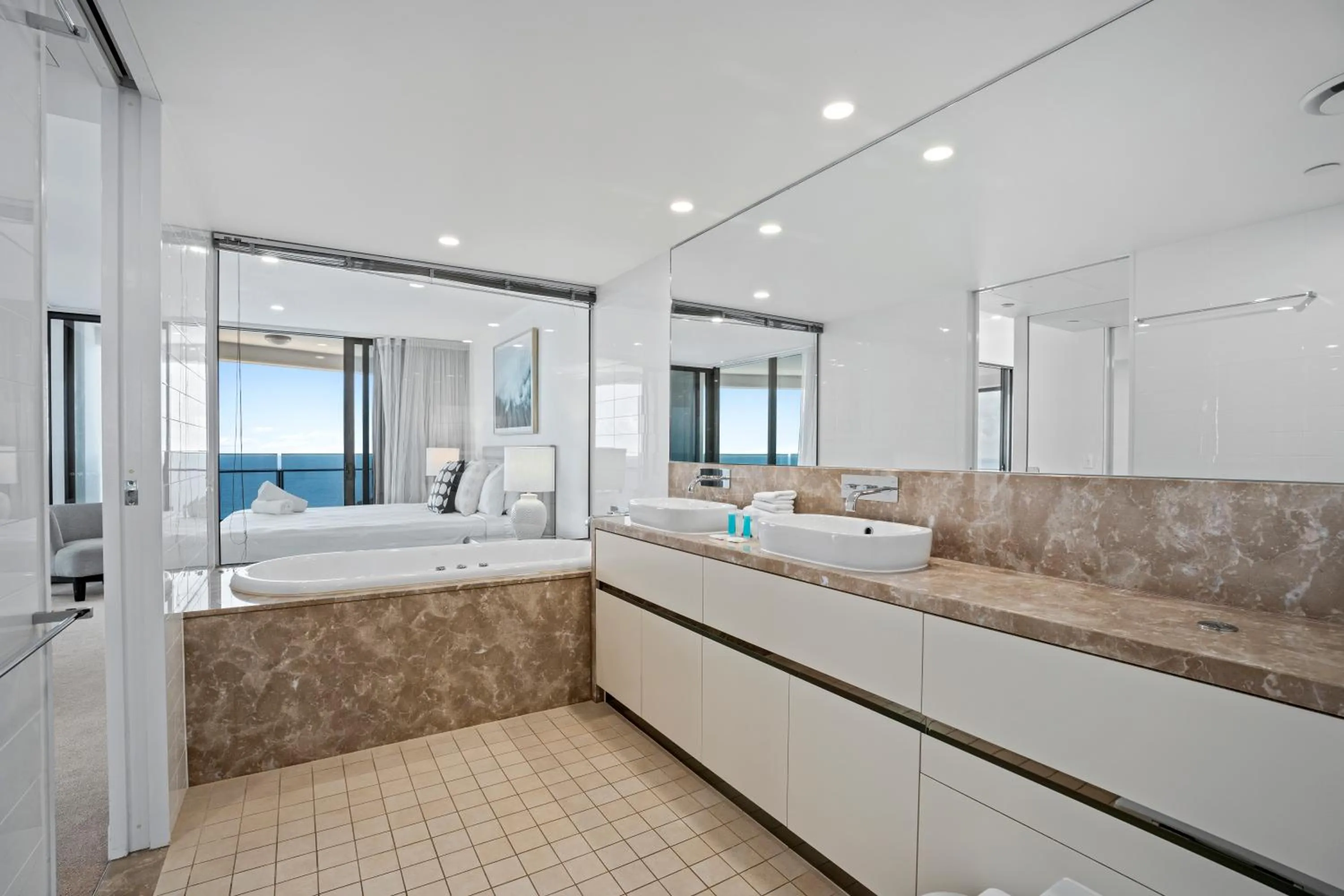 Bathroom in Soul Surfers Paradise - Gclr