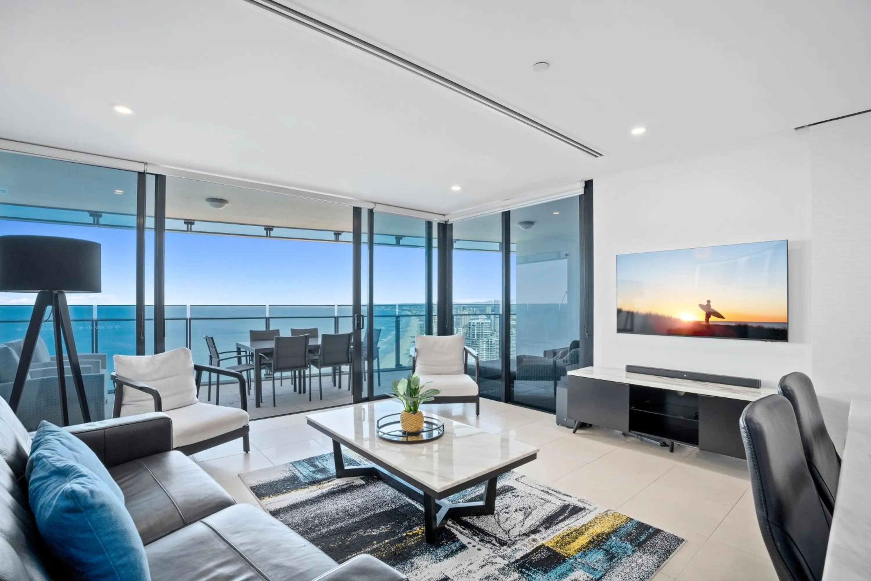 Living room in Soul Surfers Paradise - Gclr