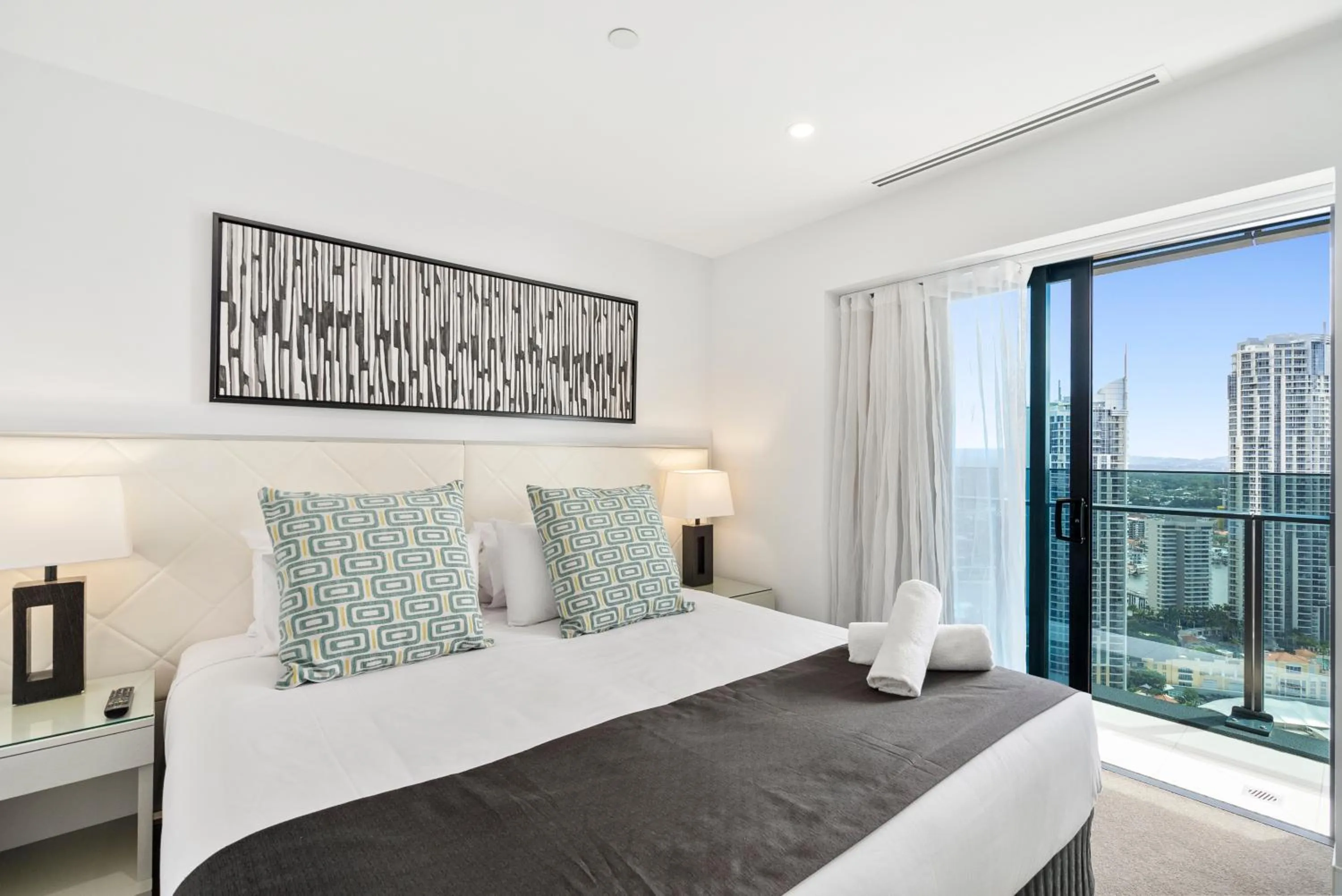 Bed in Soul Surfers Paradise - Gclr