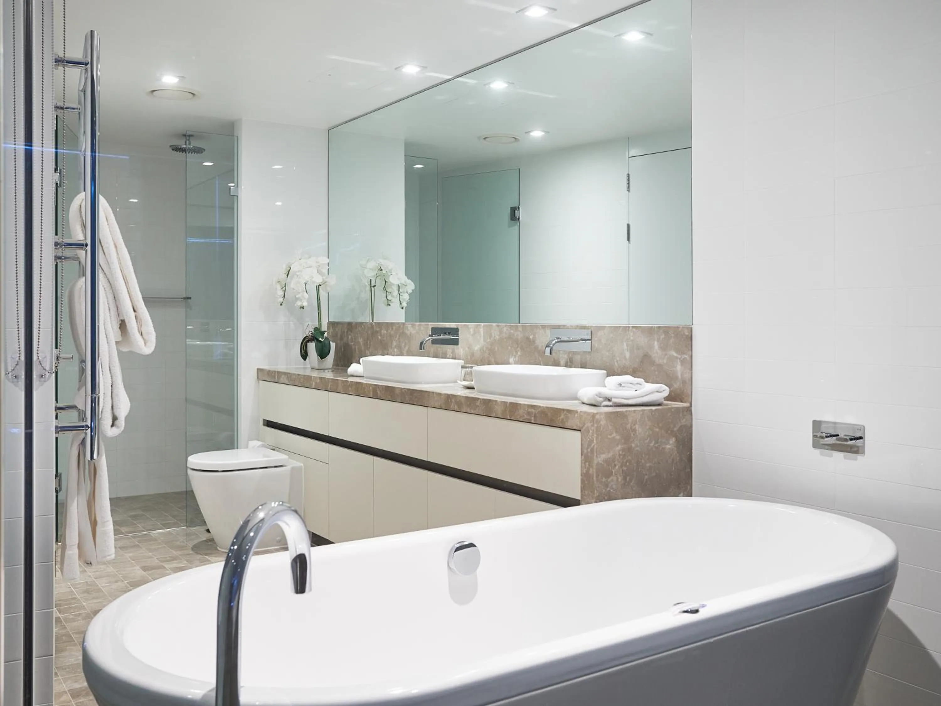 Bathroom in Soul Surfers Paradise - Gclr