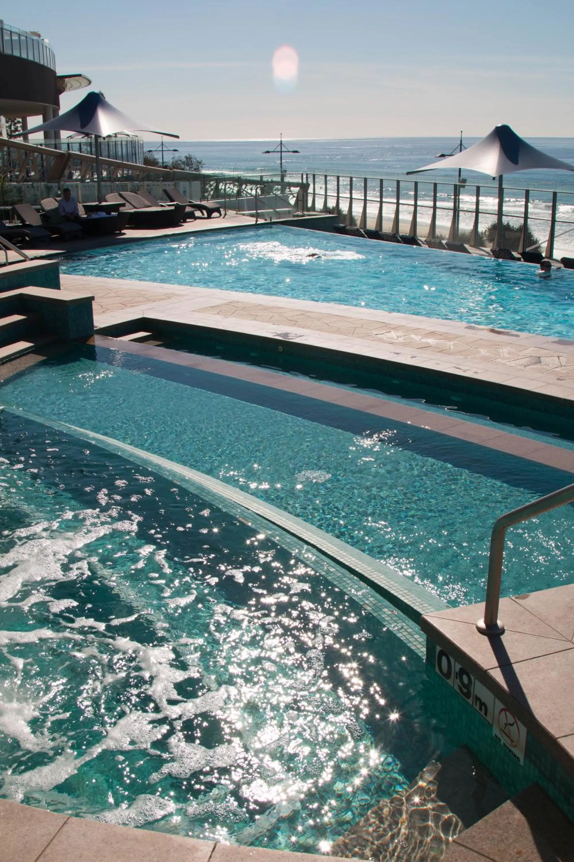 Swimming pool in Soul Surfers Paradise - Gclr
