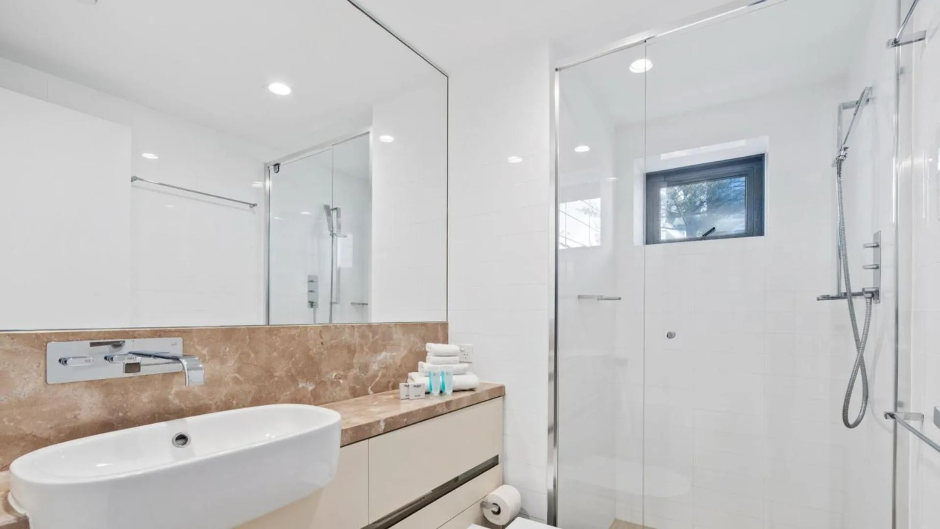 Soul Surfers Paradise - Gclr