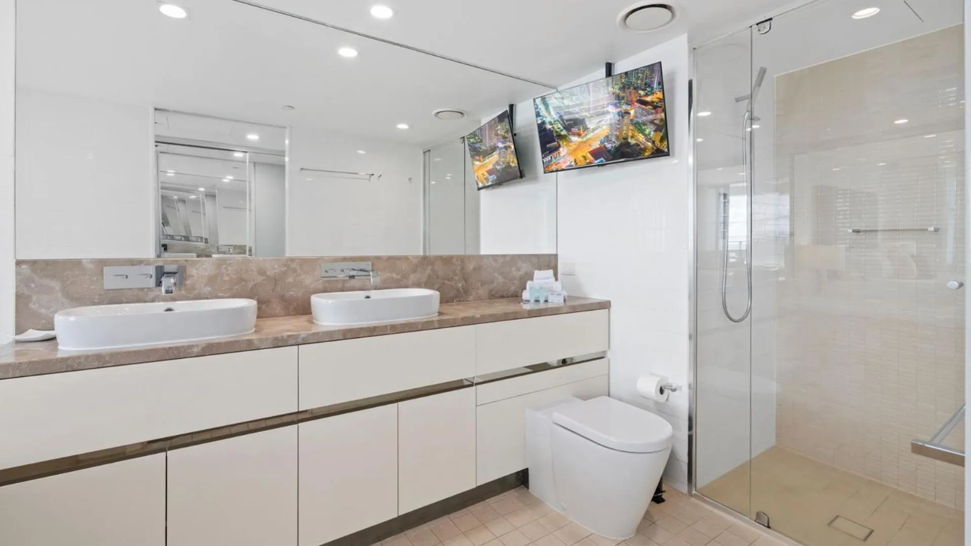 Soul Surfers Paradise - Gclr