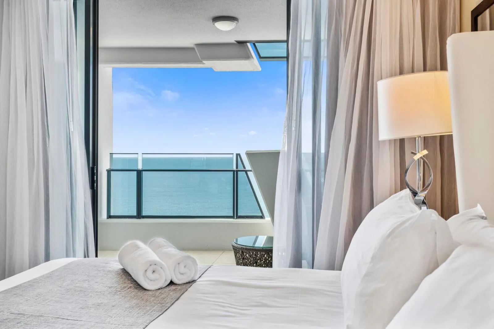 Bed in Soul Surfers Paradise - Gclr