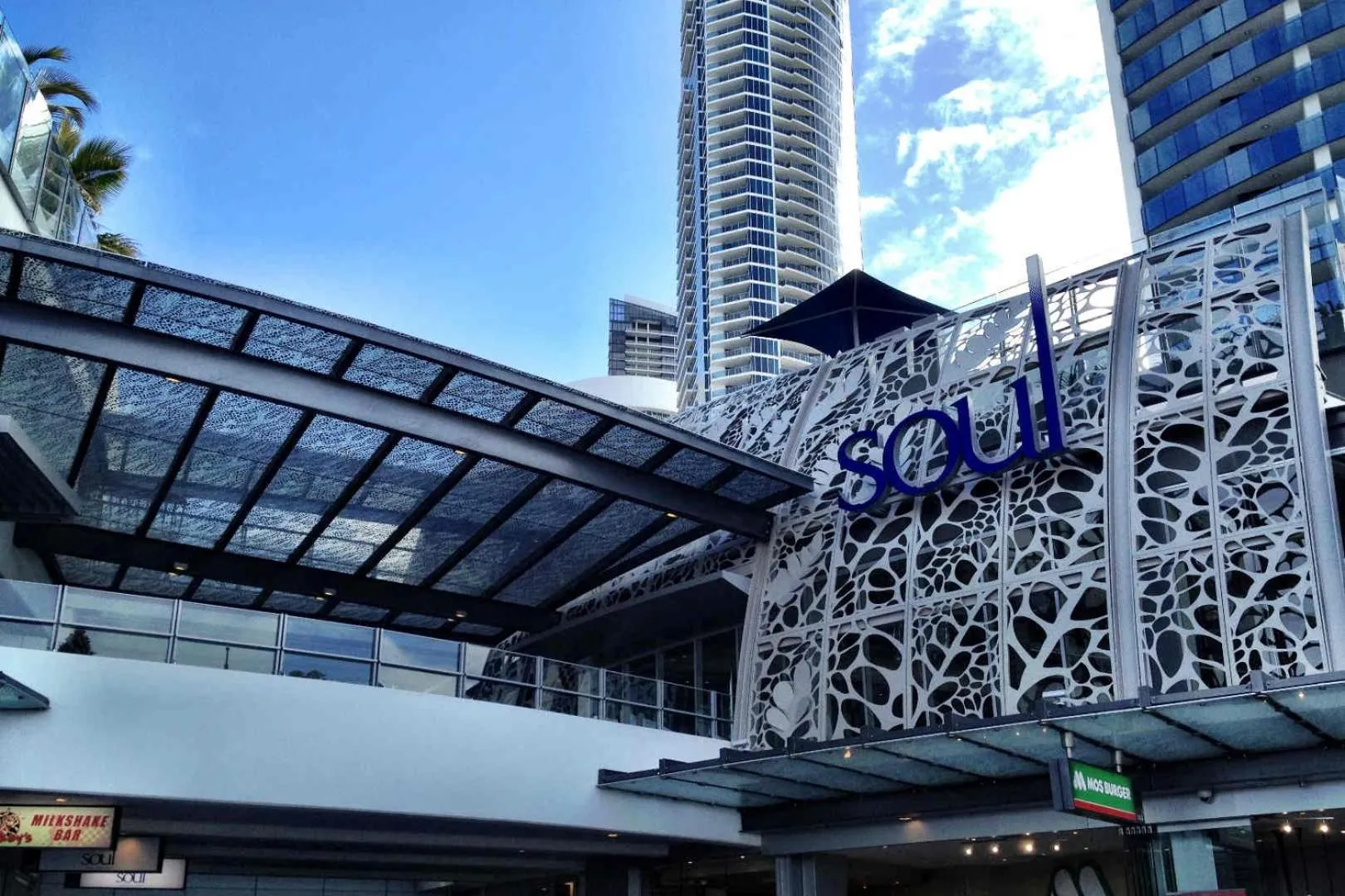 Property building in Soul Surfers Paradise - Gclr