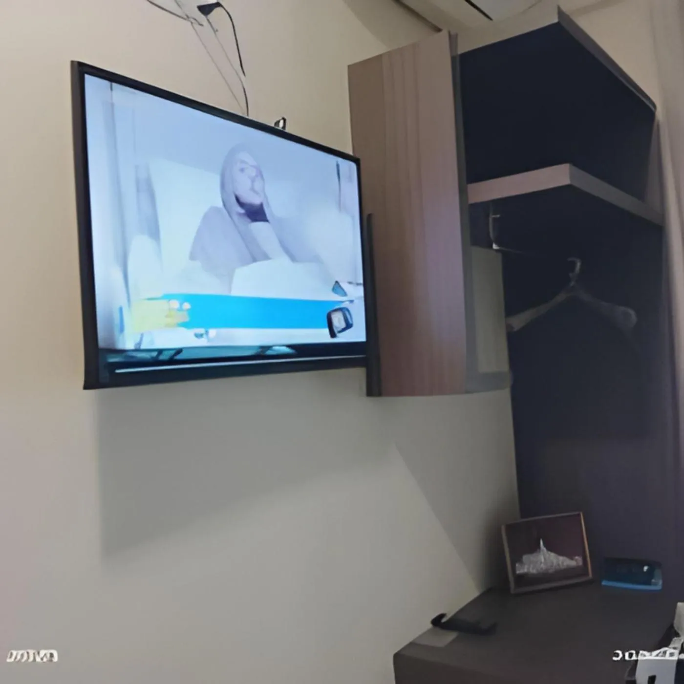 TV and multimedia in Natol Homestay - Paris BDC