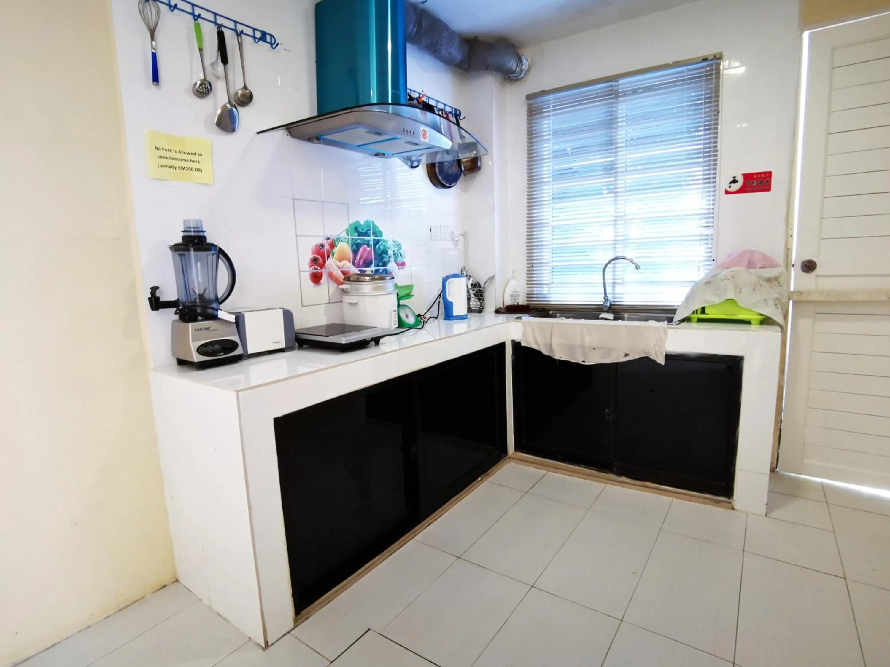 Kitchen or kitchenette in Natol Homestay - Paris BDC