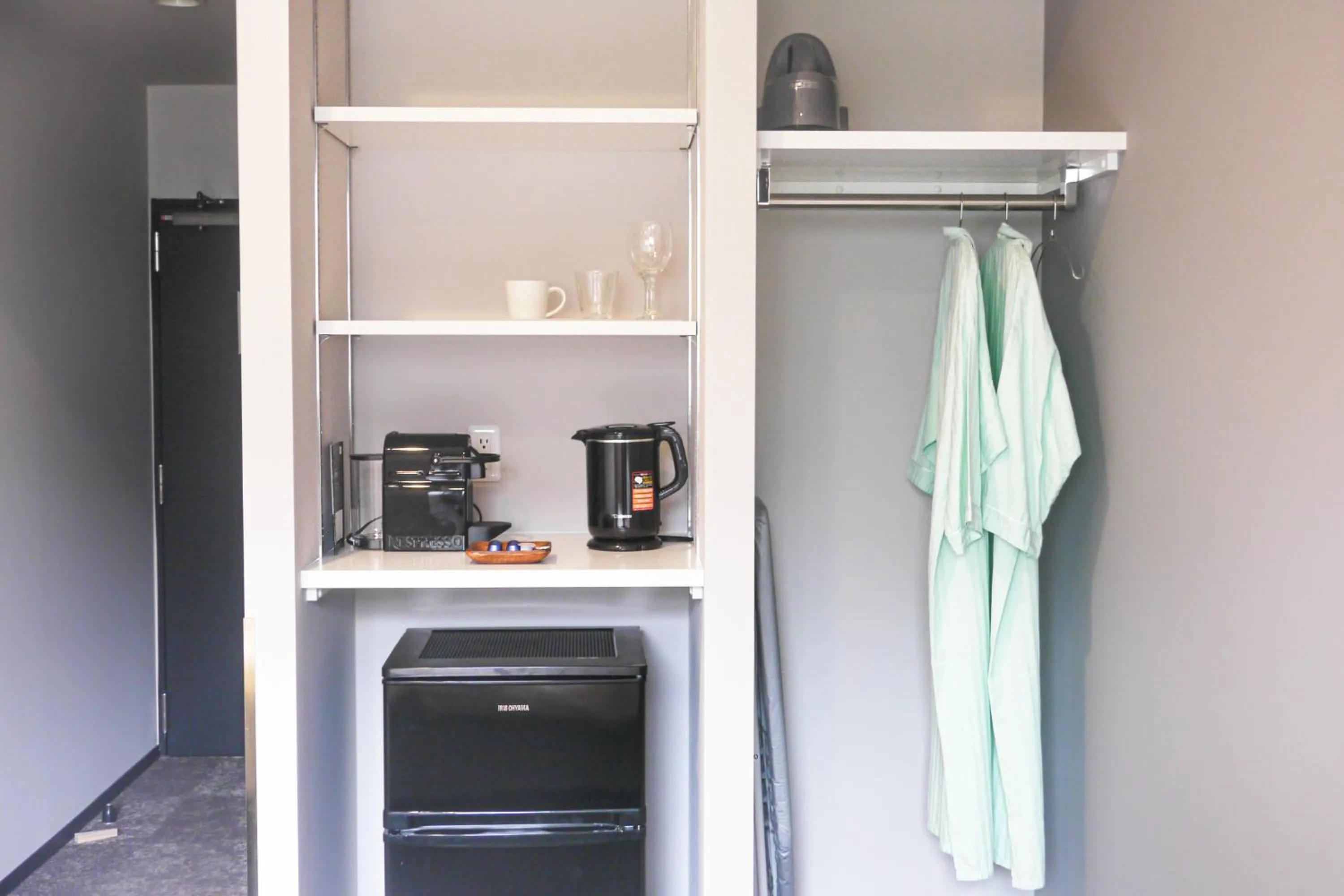 Coffee/tea facilities in A Good Day Fukuoka Riverside