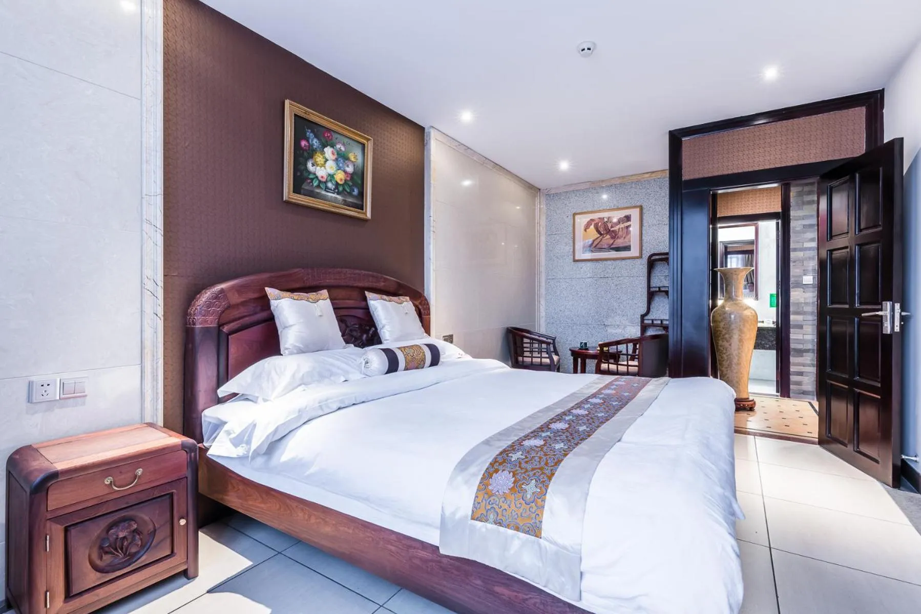 Bed in Hainan Jingshan Hotel